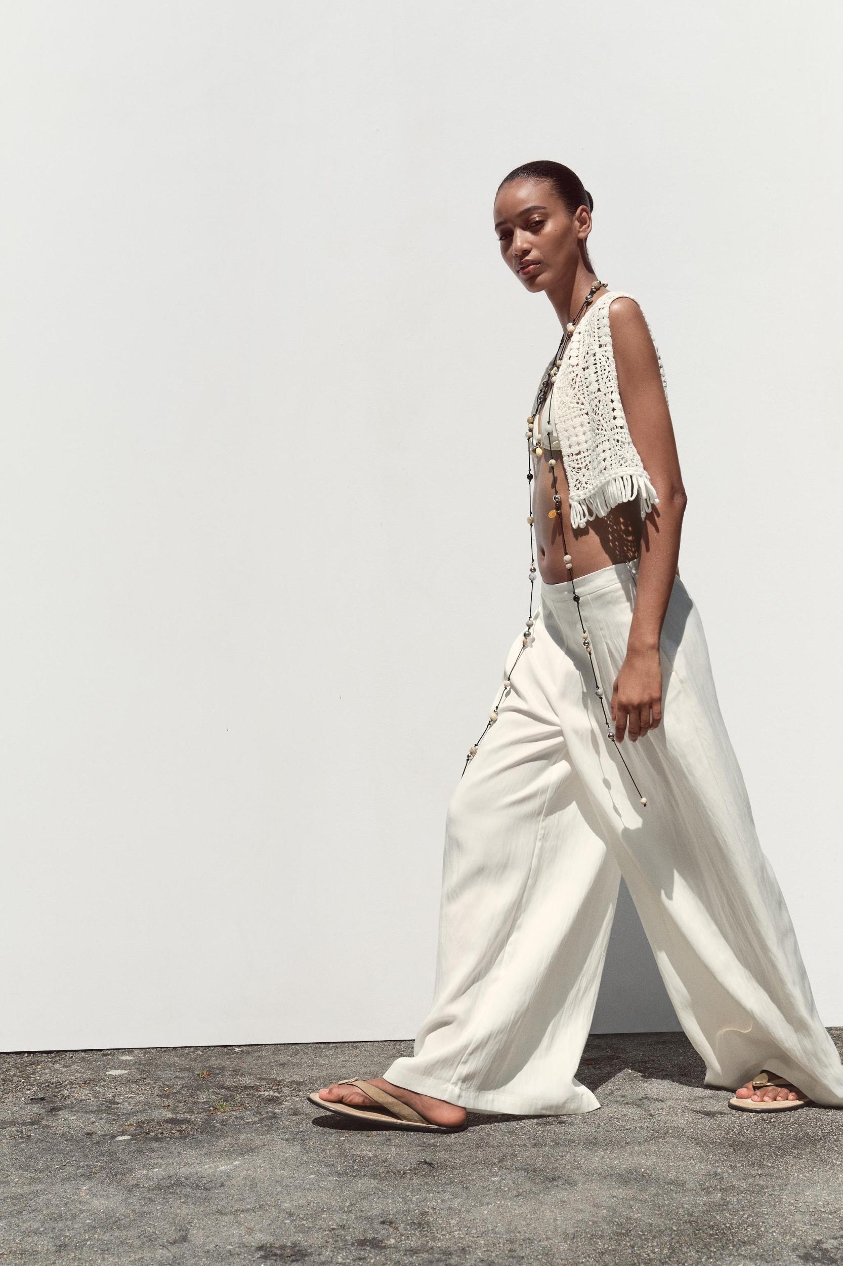 PLEATED WIDE LEG PANTS Product Image