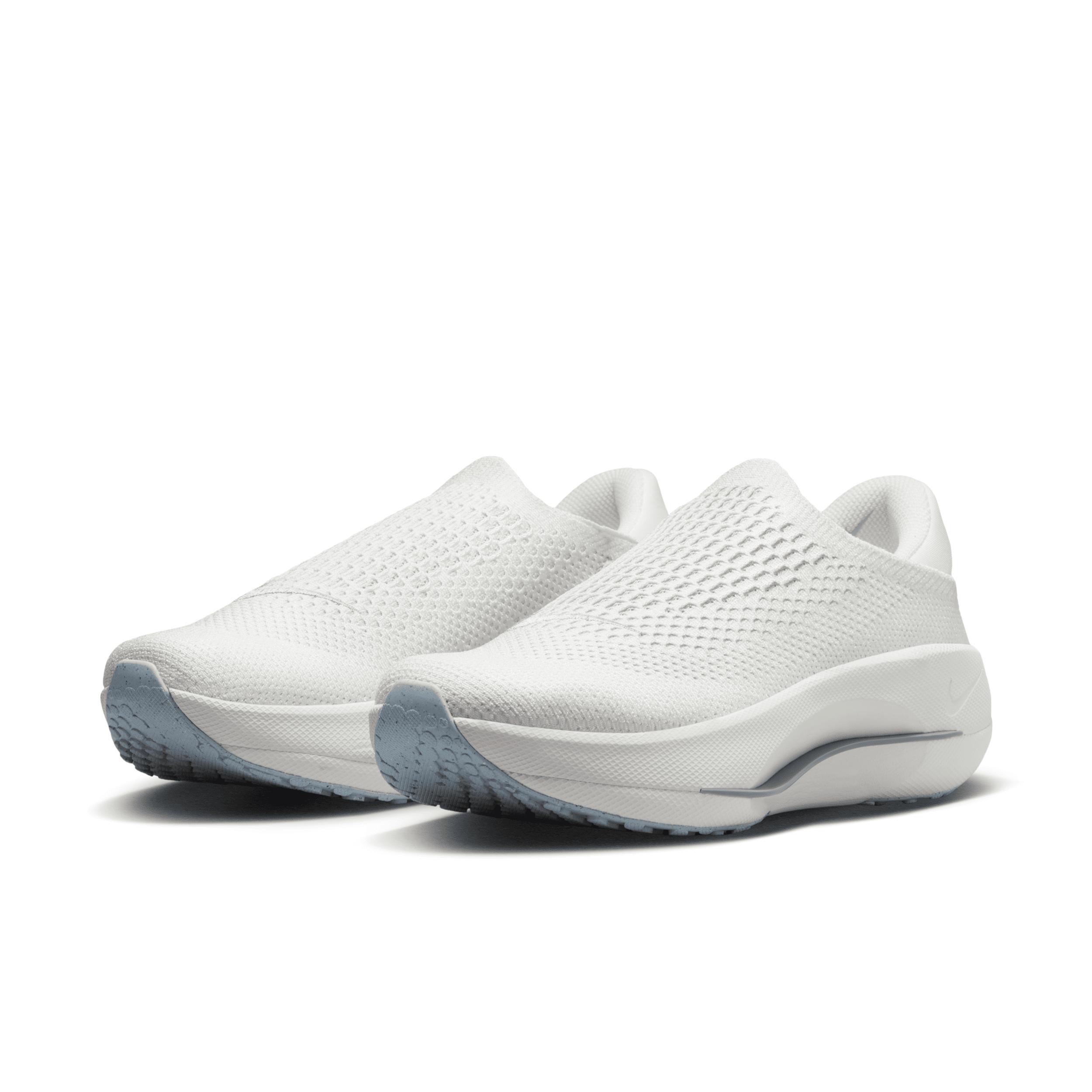 Nike Reina EasyOn Women's Shoes Product Image