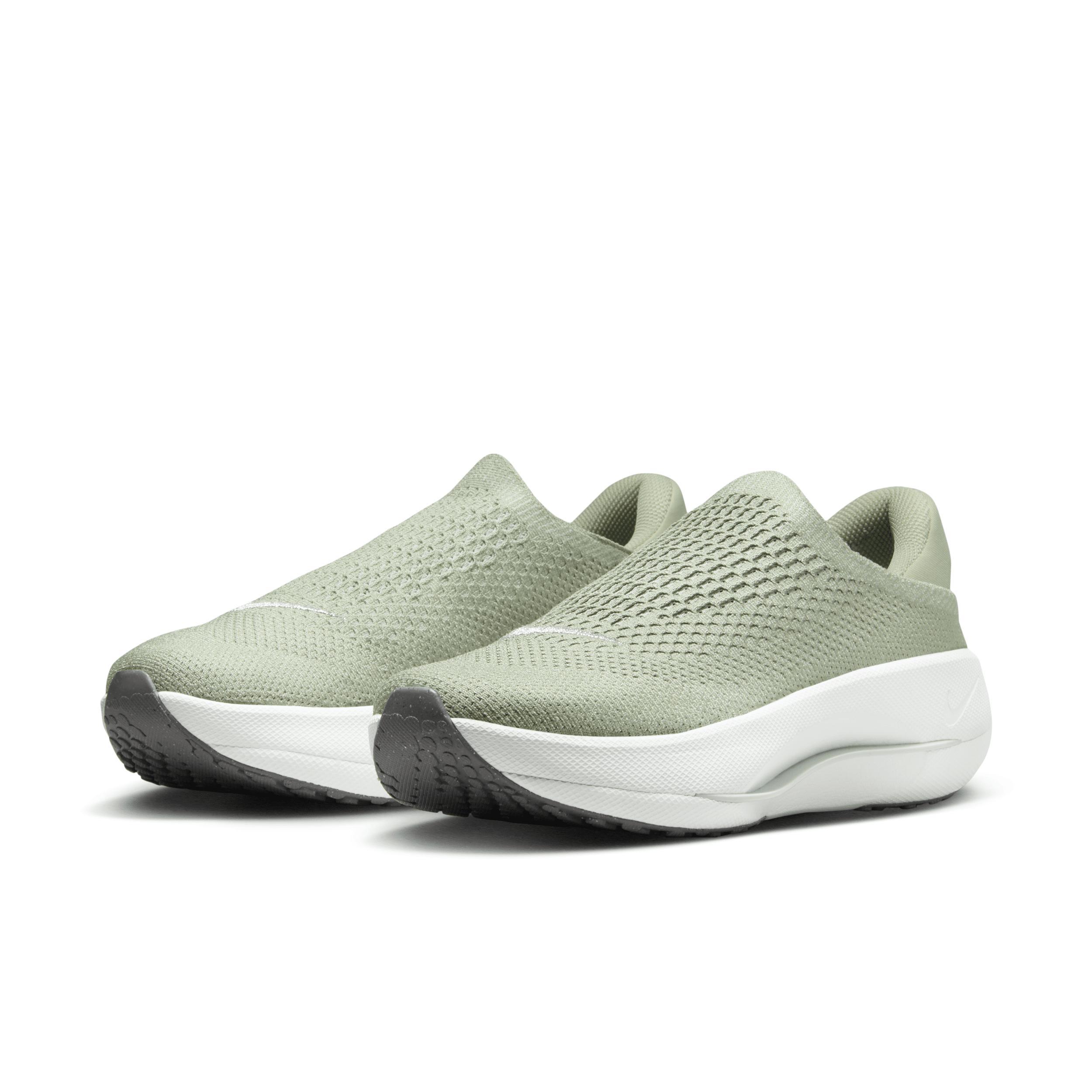 Nike Reina EasyOn Women's Shoes Product Image