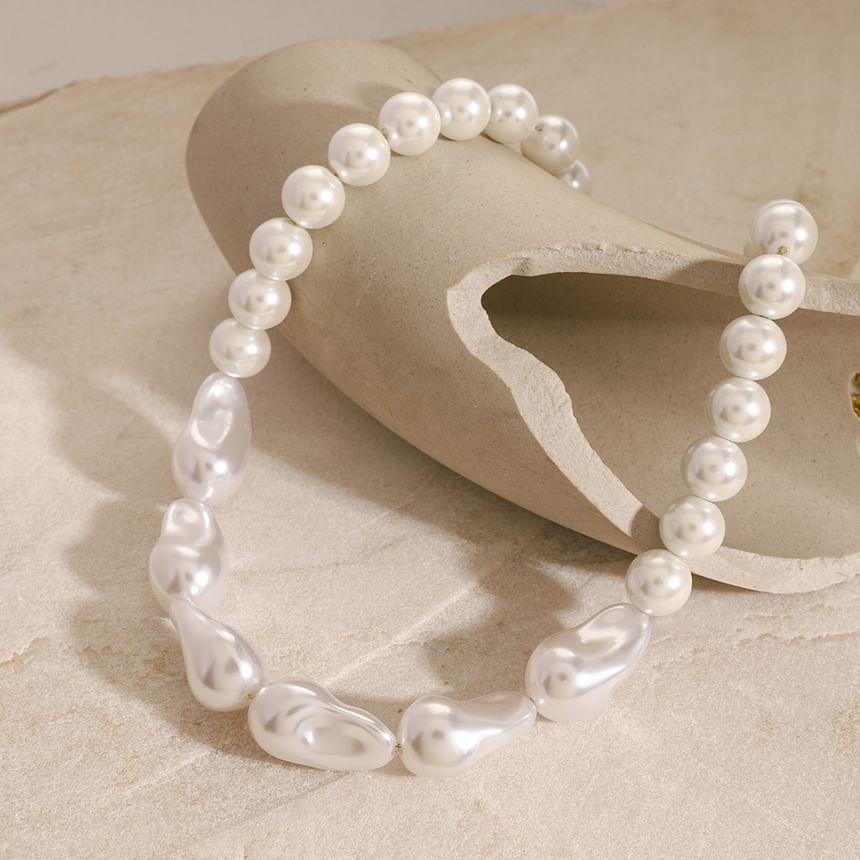 Faux Pearl Beaded Necklace Product Image