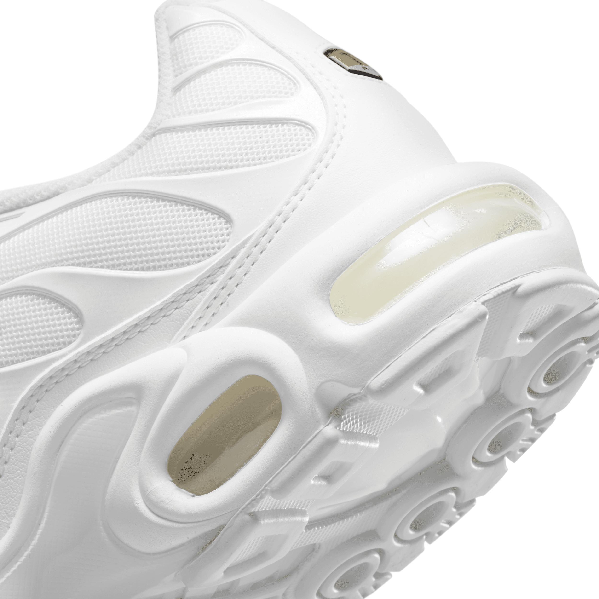 Nike Women's Air Max Plus Shoes Product Image