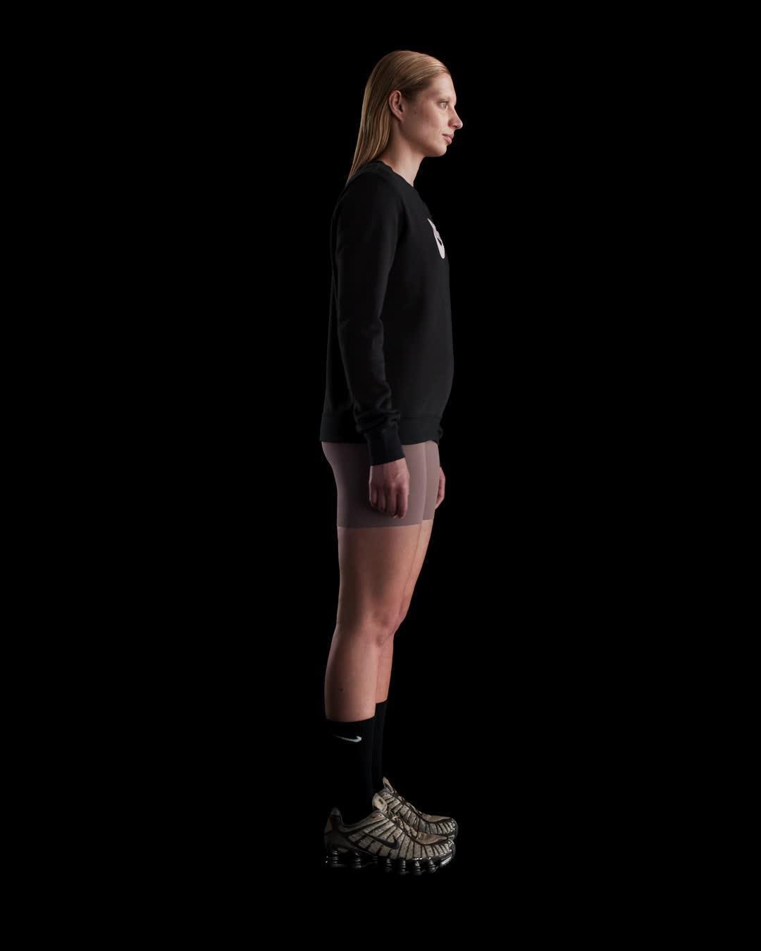 Nike Sportswear Club Fleece Women's Logo Crew-Neck Sweatshirt Product Image