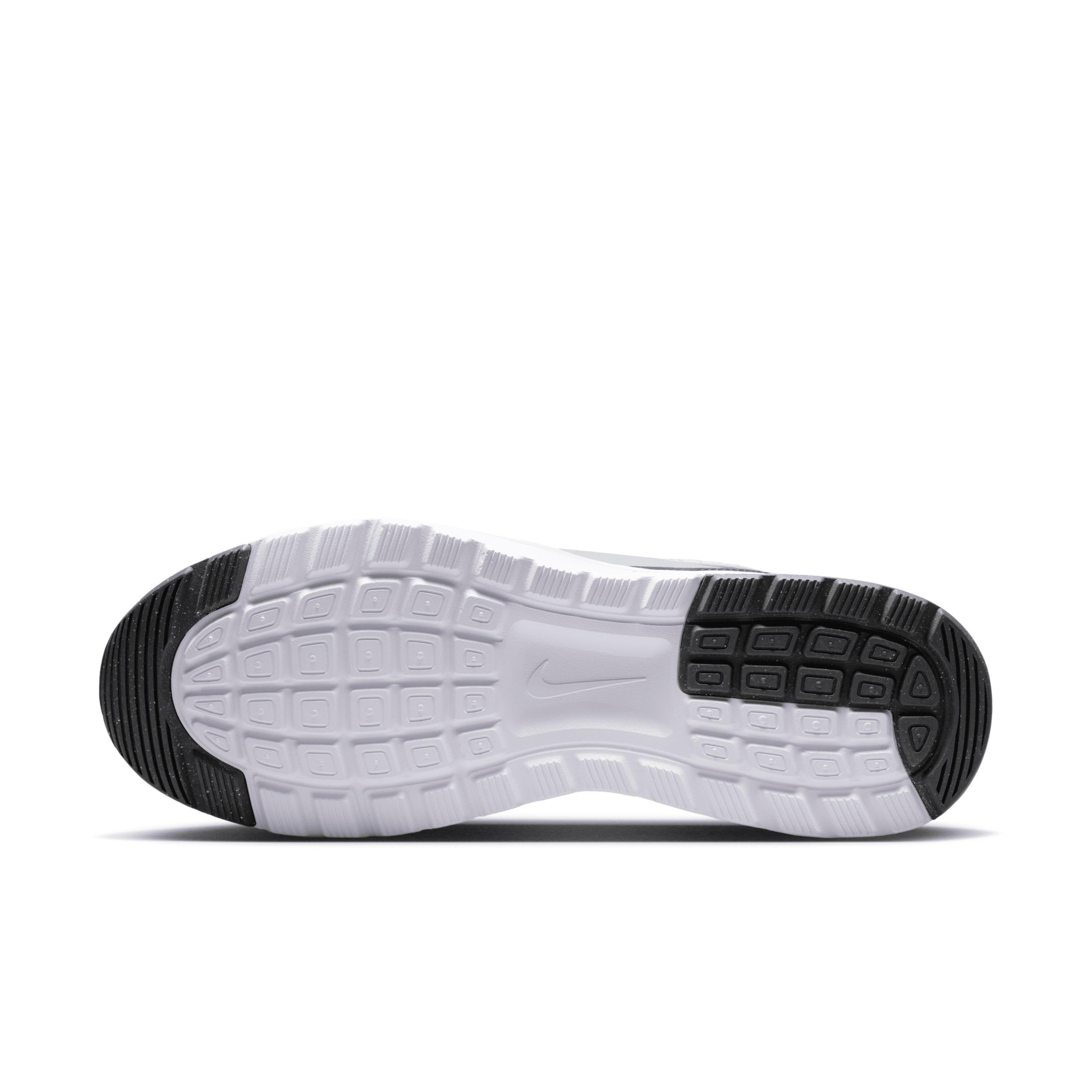 Nike Men's Air Max Nuaxis Shoes Product Image