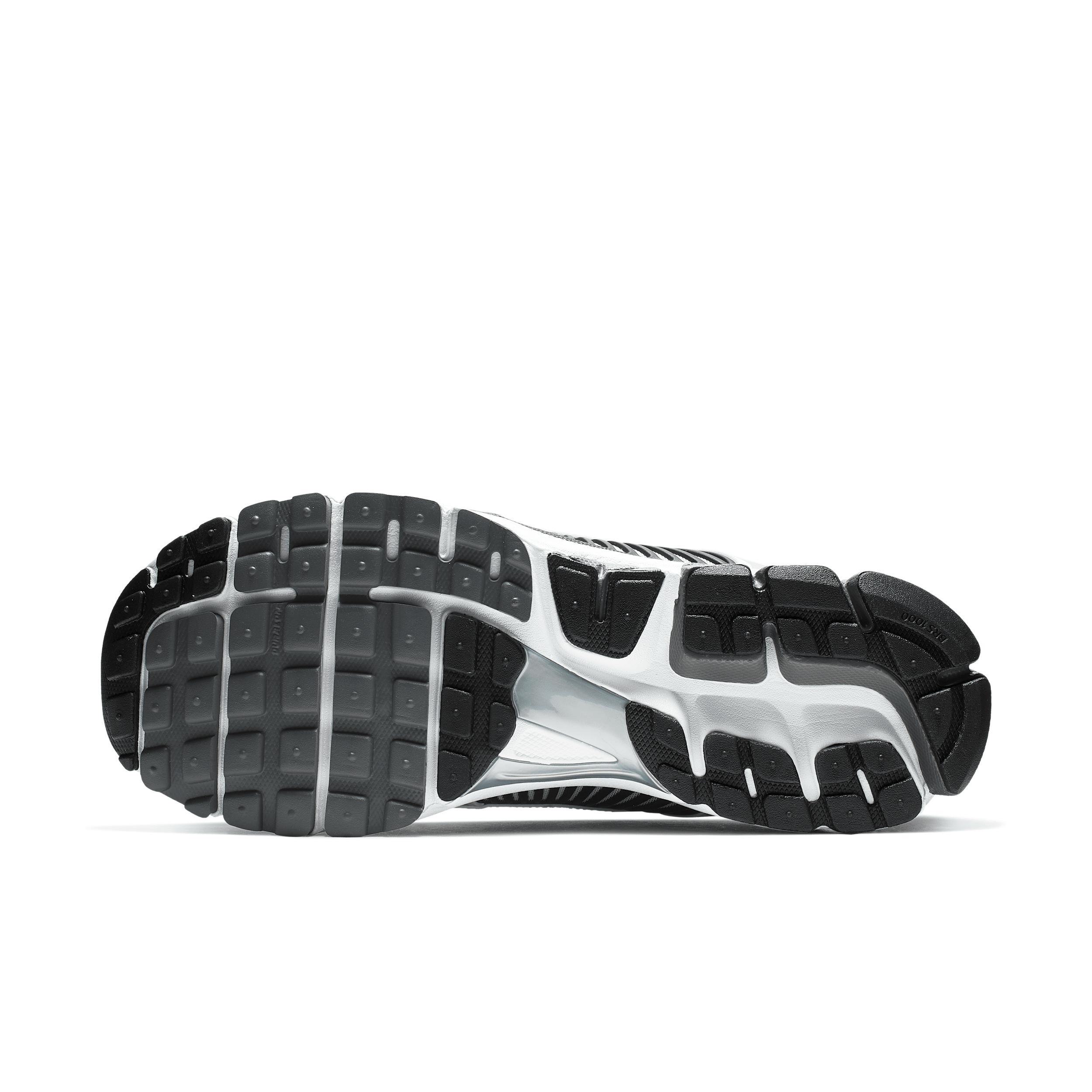 Mens Nike Zoom Vomero 5 Casual Shoes Product Image