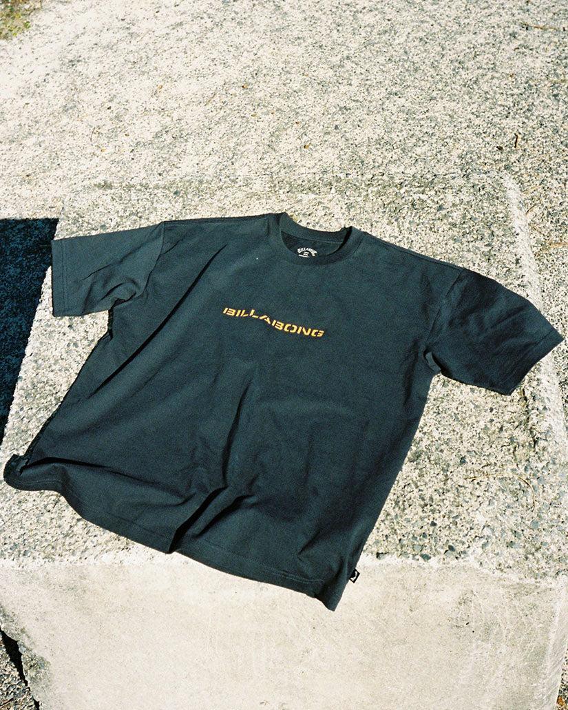 Solution OG T-Shirt - Washed Black Male Product Image