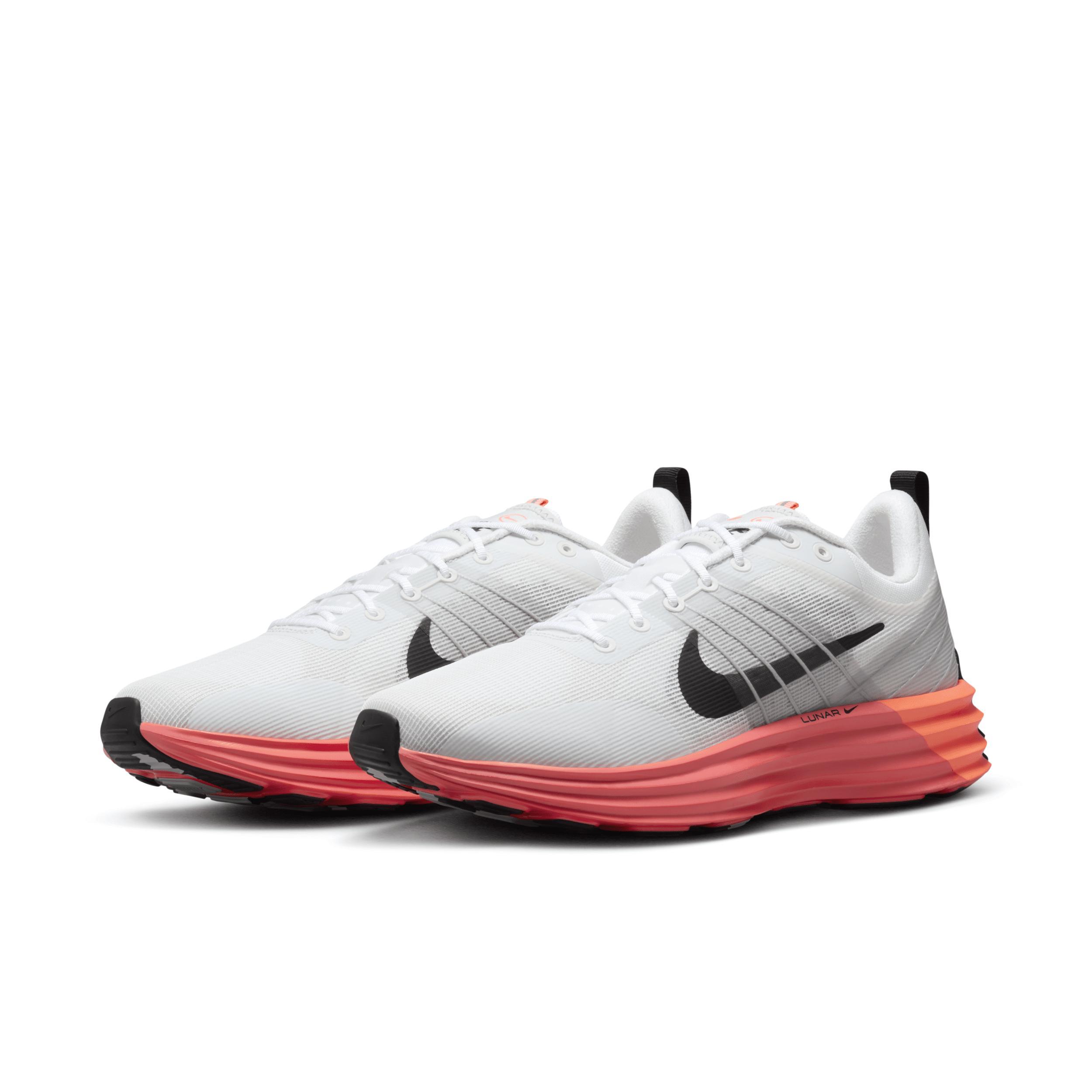 Nike Men's Lunar Roam Shoes Product Image