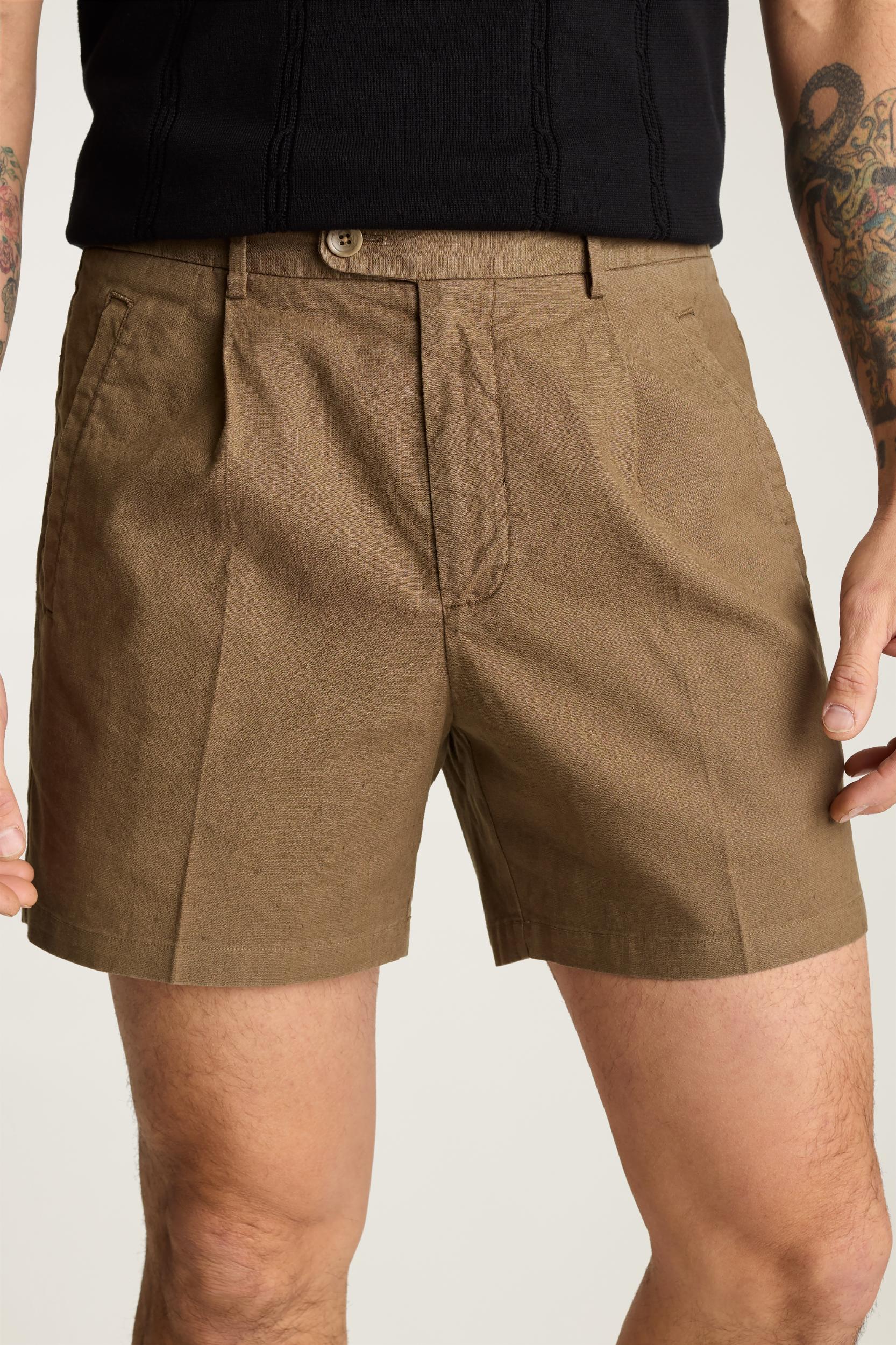 Coastal Linen Short Product Image