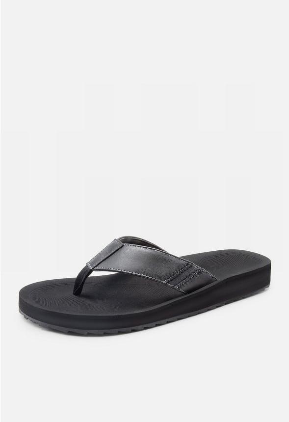 Men's Lightweight Water-Friendly Flip Flops Product Image