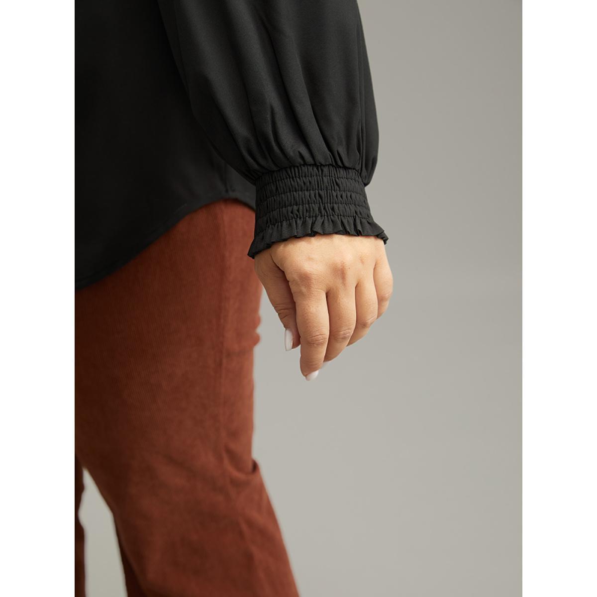 Plus Size Black Floral Print Shirred Curved Hem Blouse Women Elegant Long Sleeve V-neck Dailywear Blouses BloomChic 28/5X Product Image