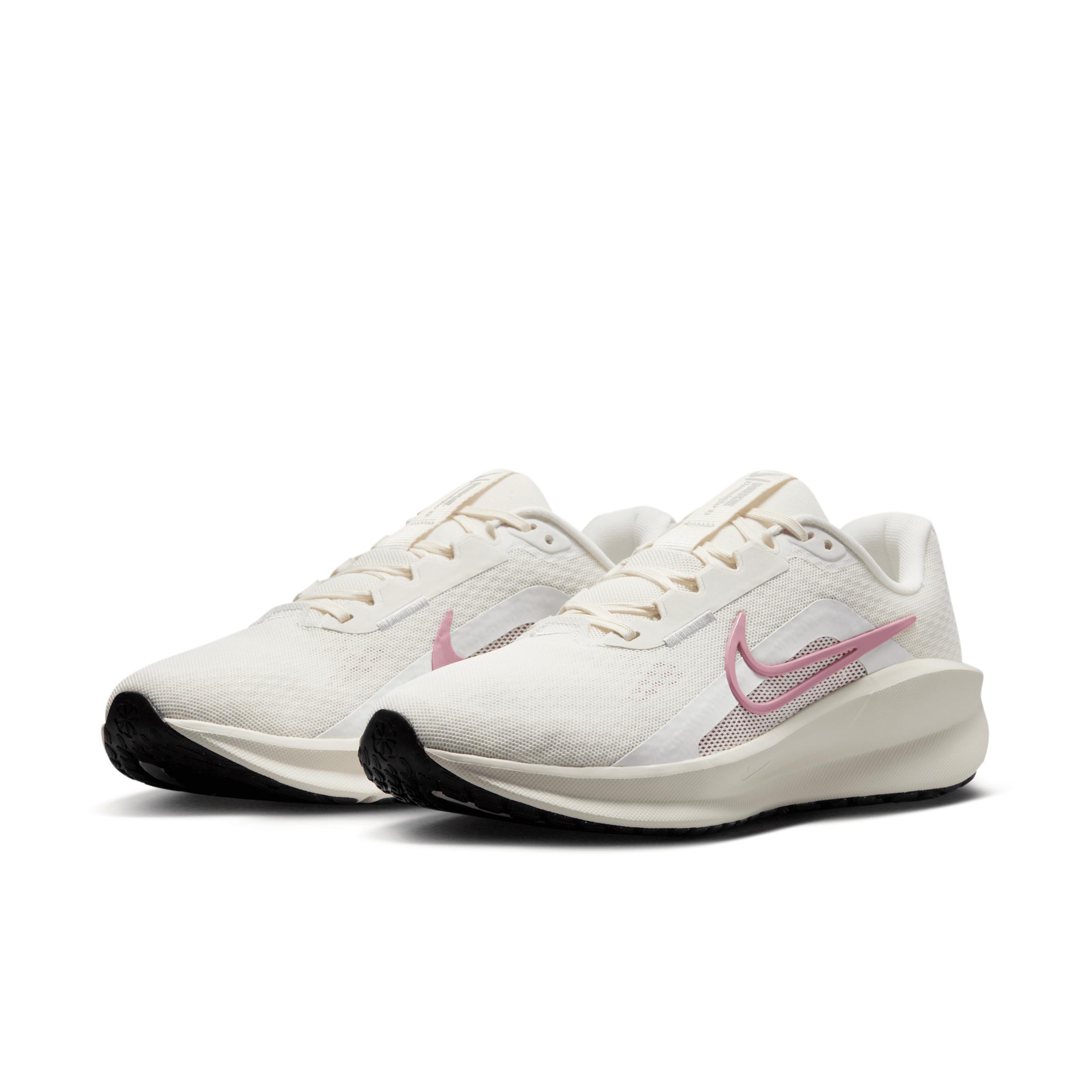 Nike Women's Downshifter 13 Road Running Shoes Product Image