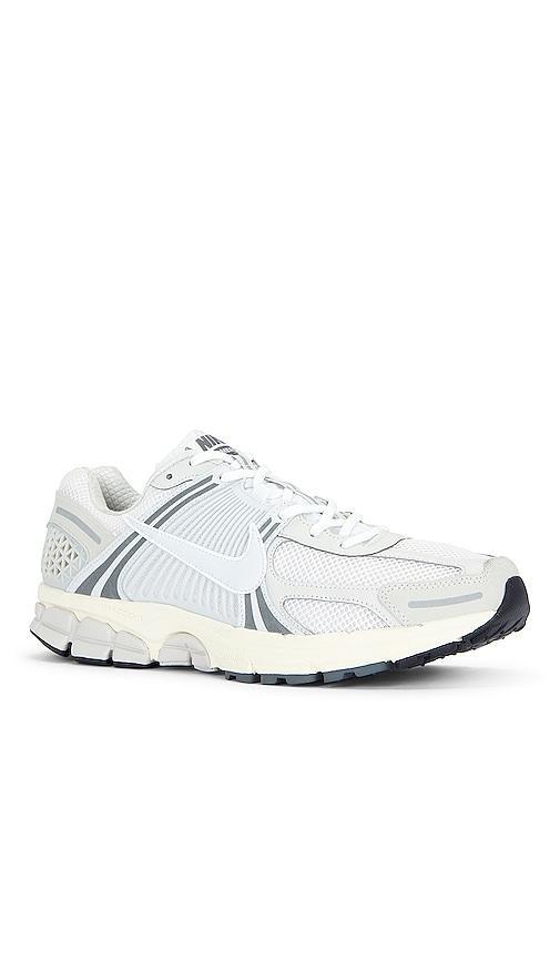 Nike Men's Zoom Vomero 5 SE Shoes Product Image