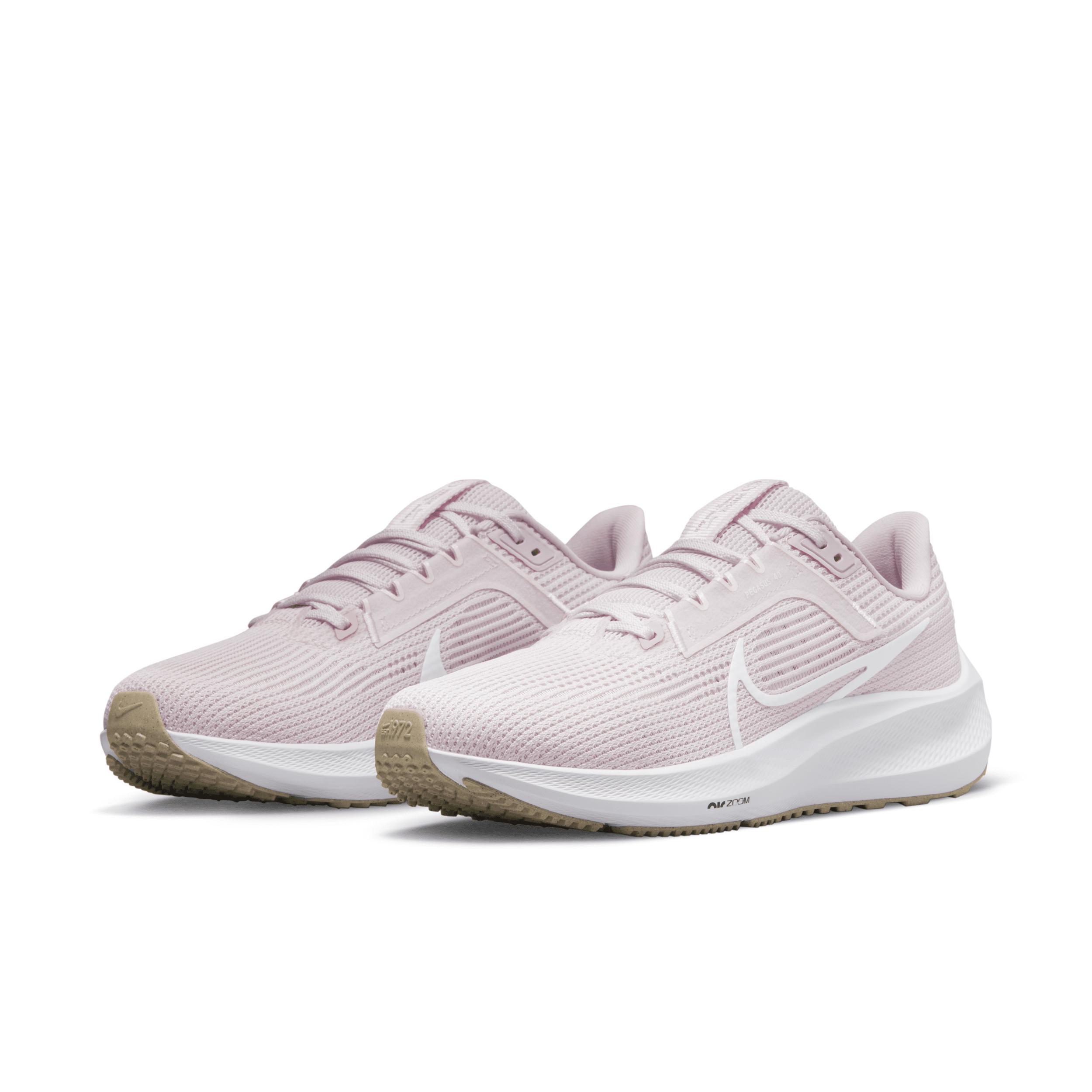 Nike Womens Zoom Pegasus 40 Running Shoes Product Image