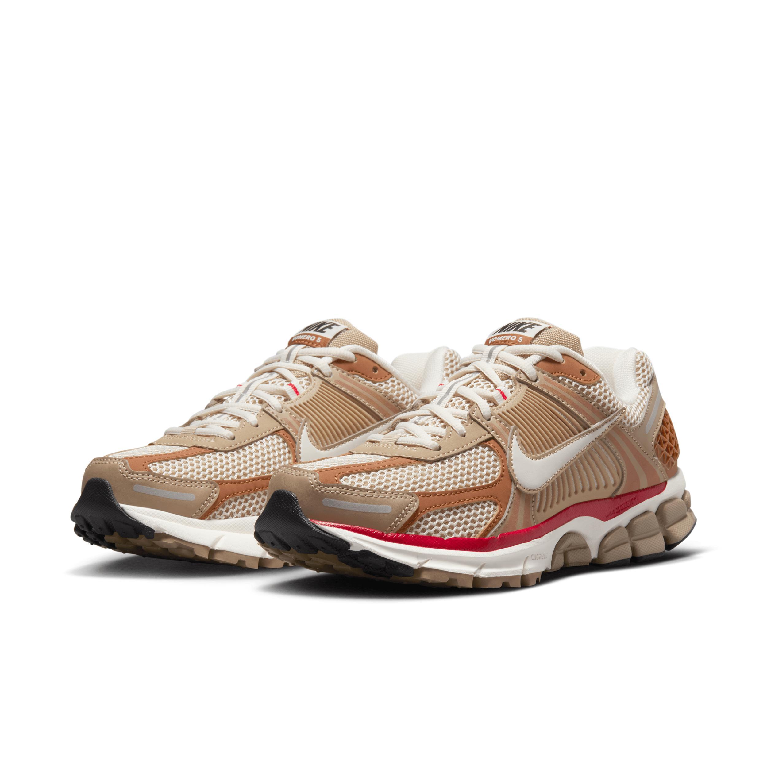 Nike Women's Zoom Vomero 5 Shoes Product Image