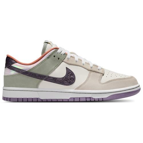 Nike Mens Dunk Low Retro SE Casual Shoes Product Image