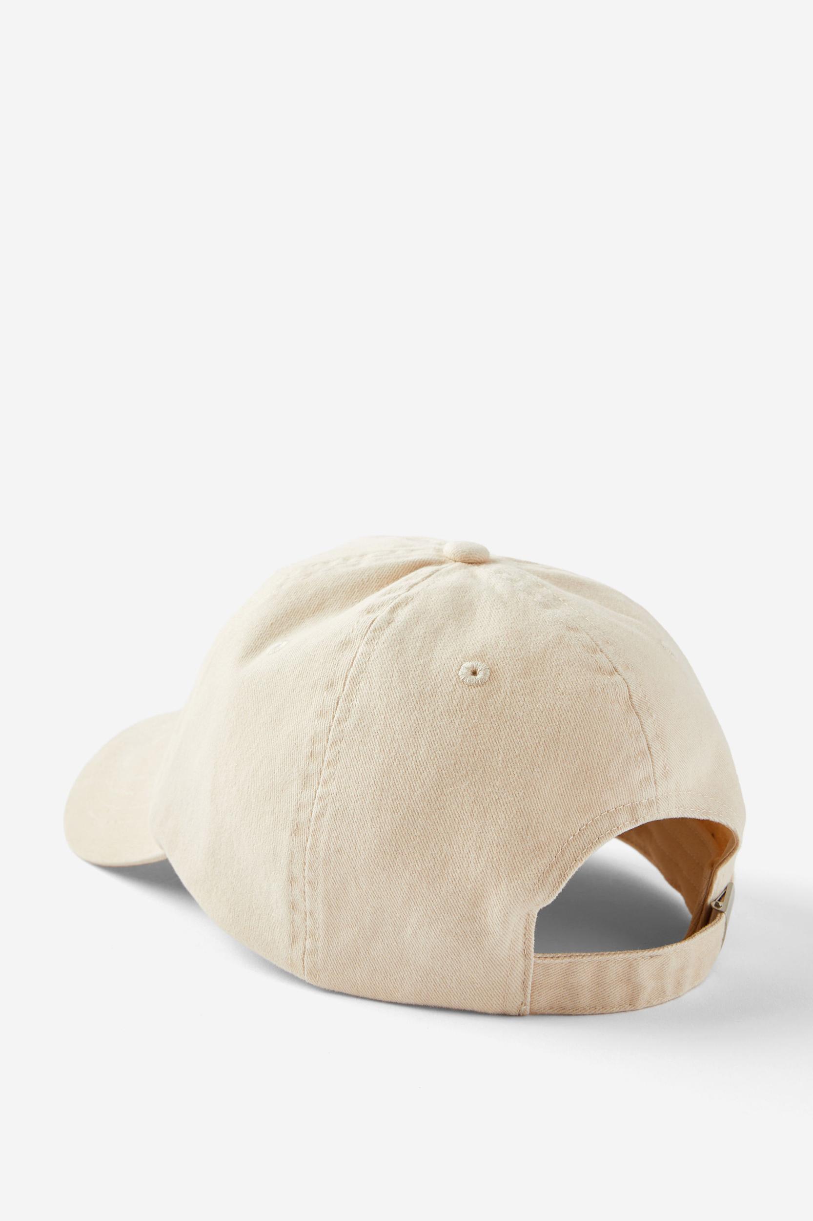 Classic Dad Cap Product Image