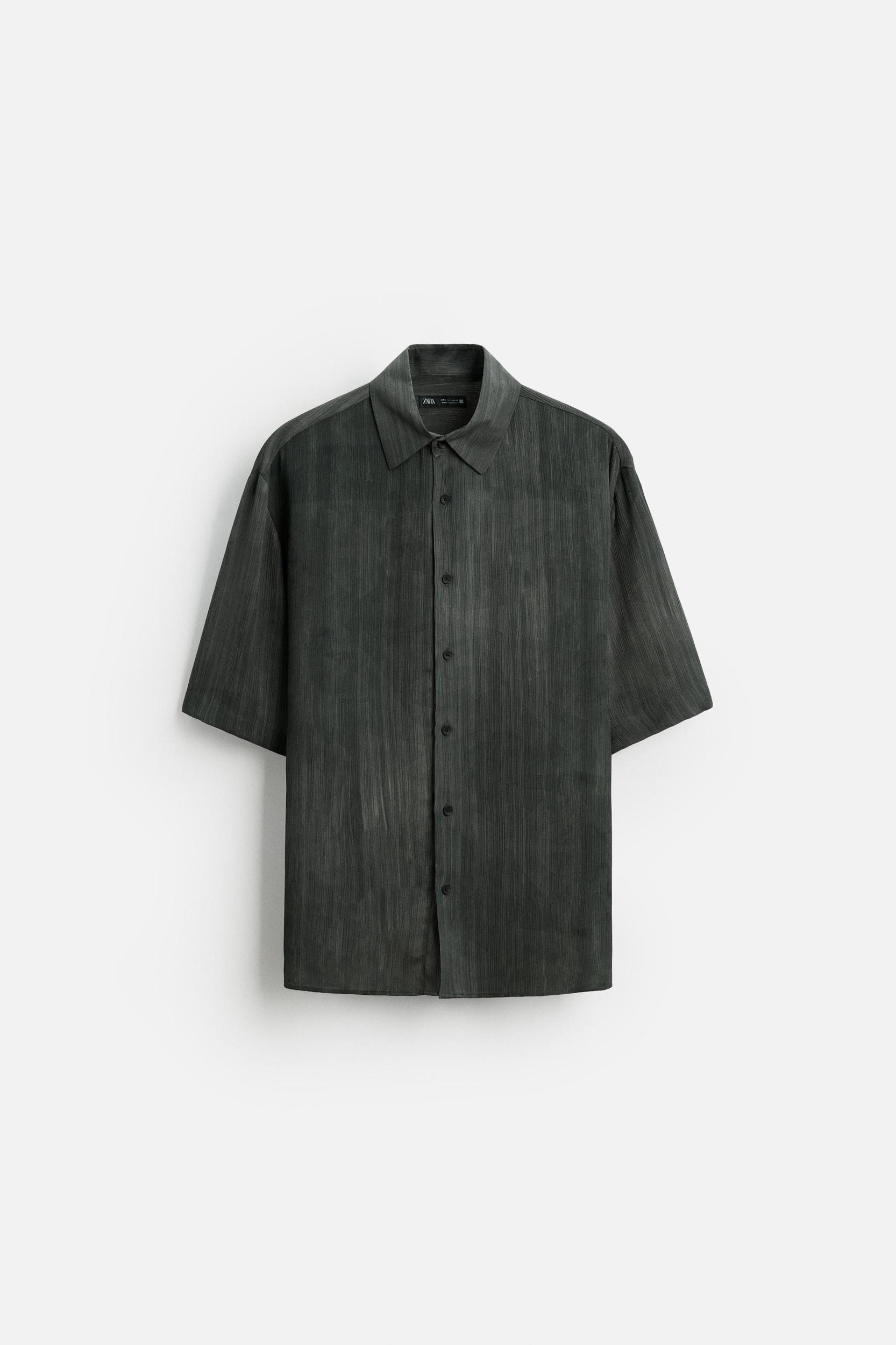 BLURRED PRINT SHIRT Product Image