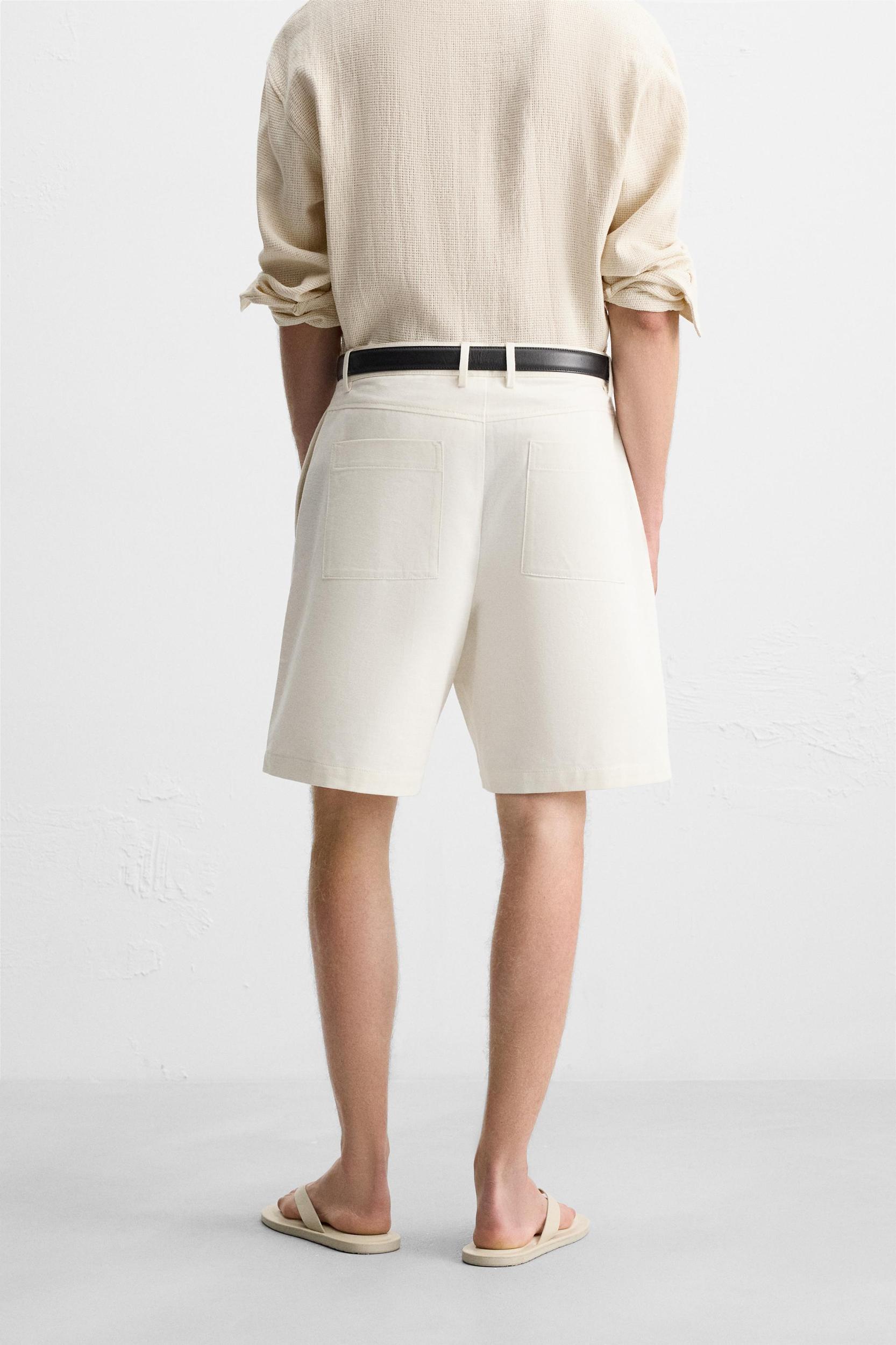 COTTON LINEN PLEATED SHORTS Product Image