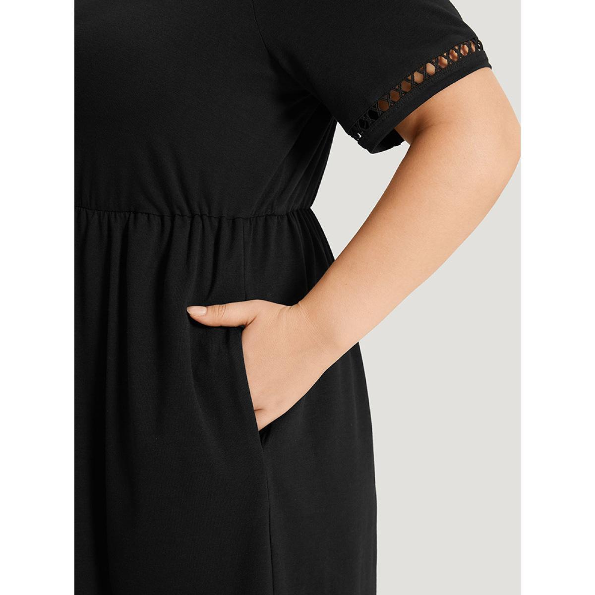 Plus Size Plain Crew Neck Pocket Hollow Out Ruffle Hem Dress Black Women Casual Patchwork Round Neck Short sleeve Curvy Midi Dress BloomChic 22-24/3X Product Image