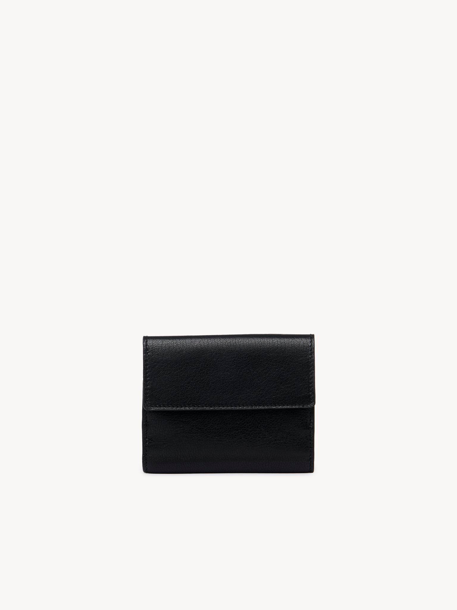 Small Envelope tri-fold in grained leather Product Image