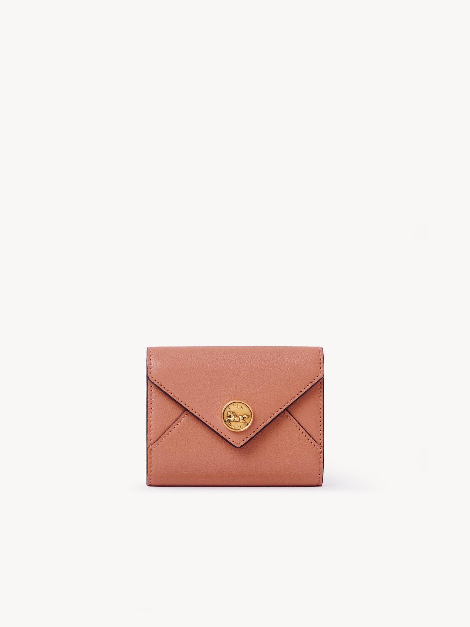 Small Envelope tri-fold in grained leather Product Image