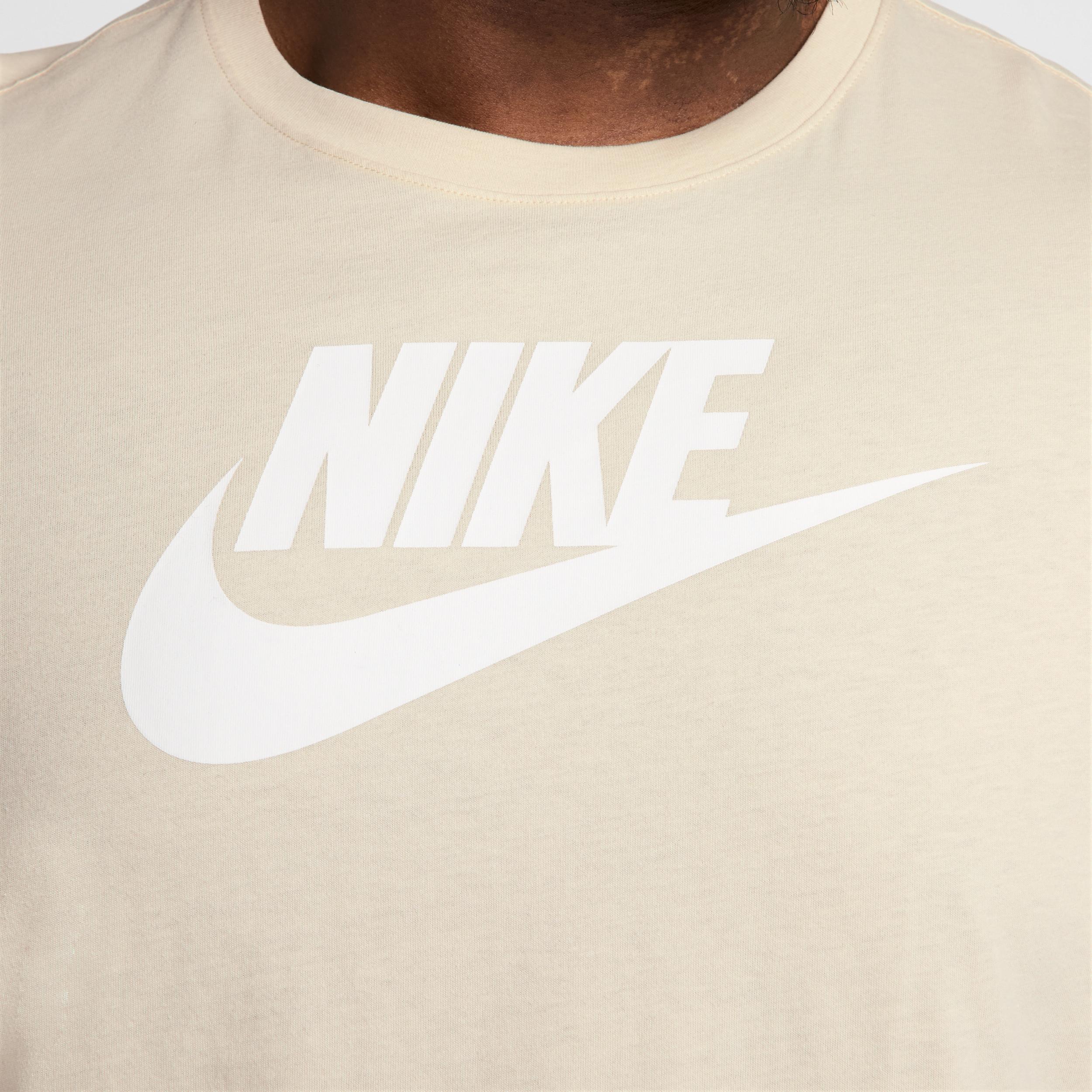 Nike Sportswear Men's T-Shirt Product Image