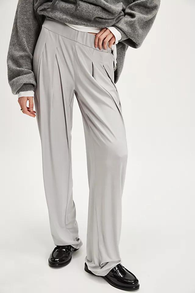 Norma Kamali Low-Rise Solid Pleated Trousers Product Image