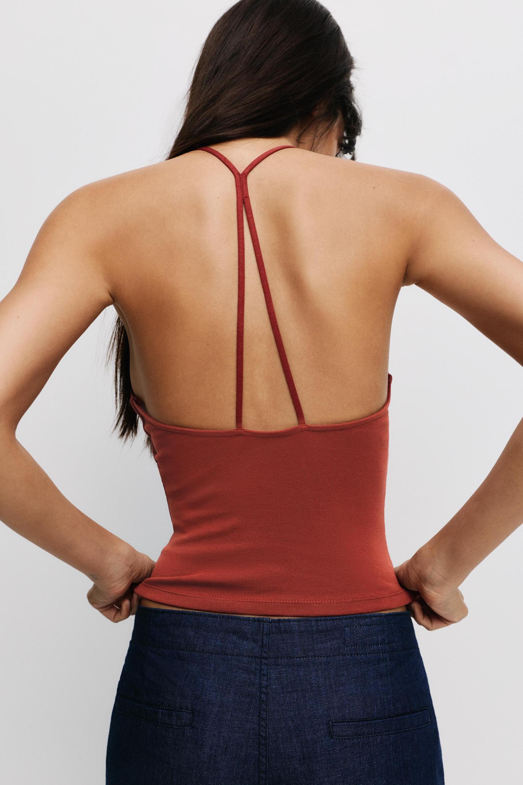 Halter top with straps at the back Product Image