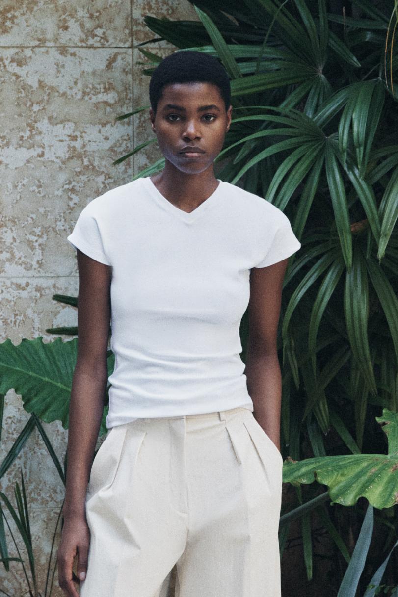 V-NECK TOP Product Image