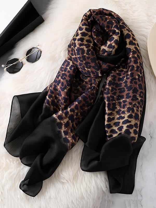 Stylish Leopard Gradient Silk Scarf Product Image