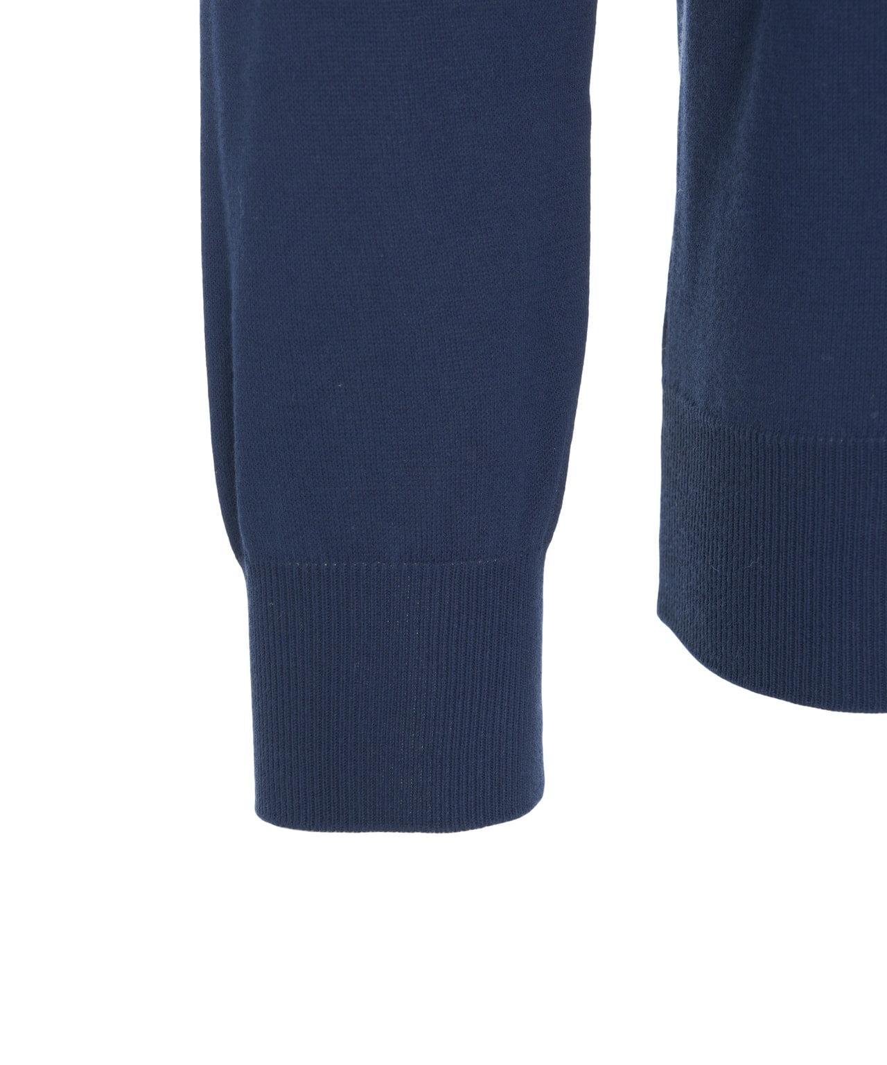 Knit sweater Product Image