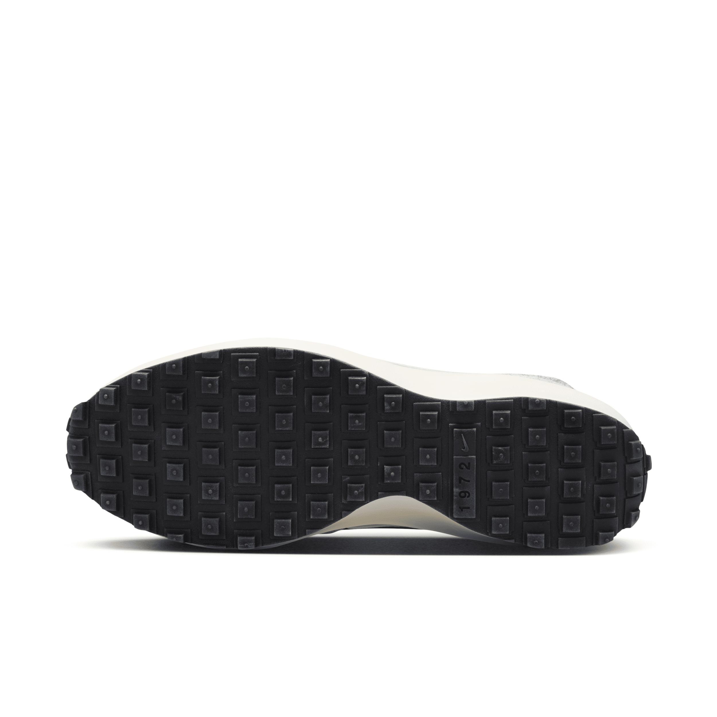 Journee Collection Womens Mikki Flat Product Image