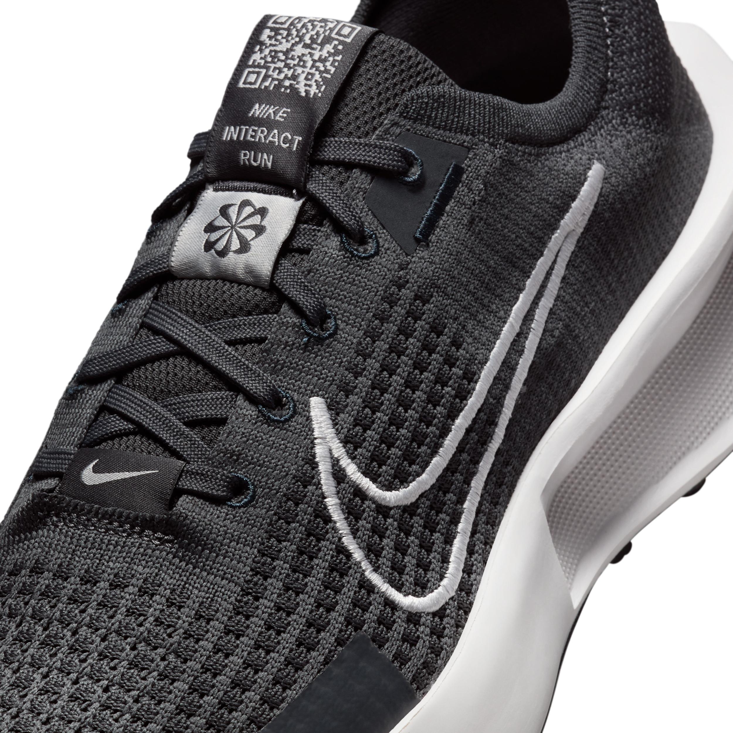 Nike Interact Run Men's Road Running Shoes Product Image