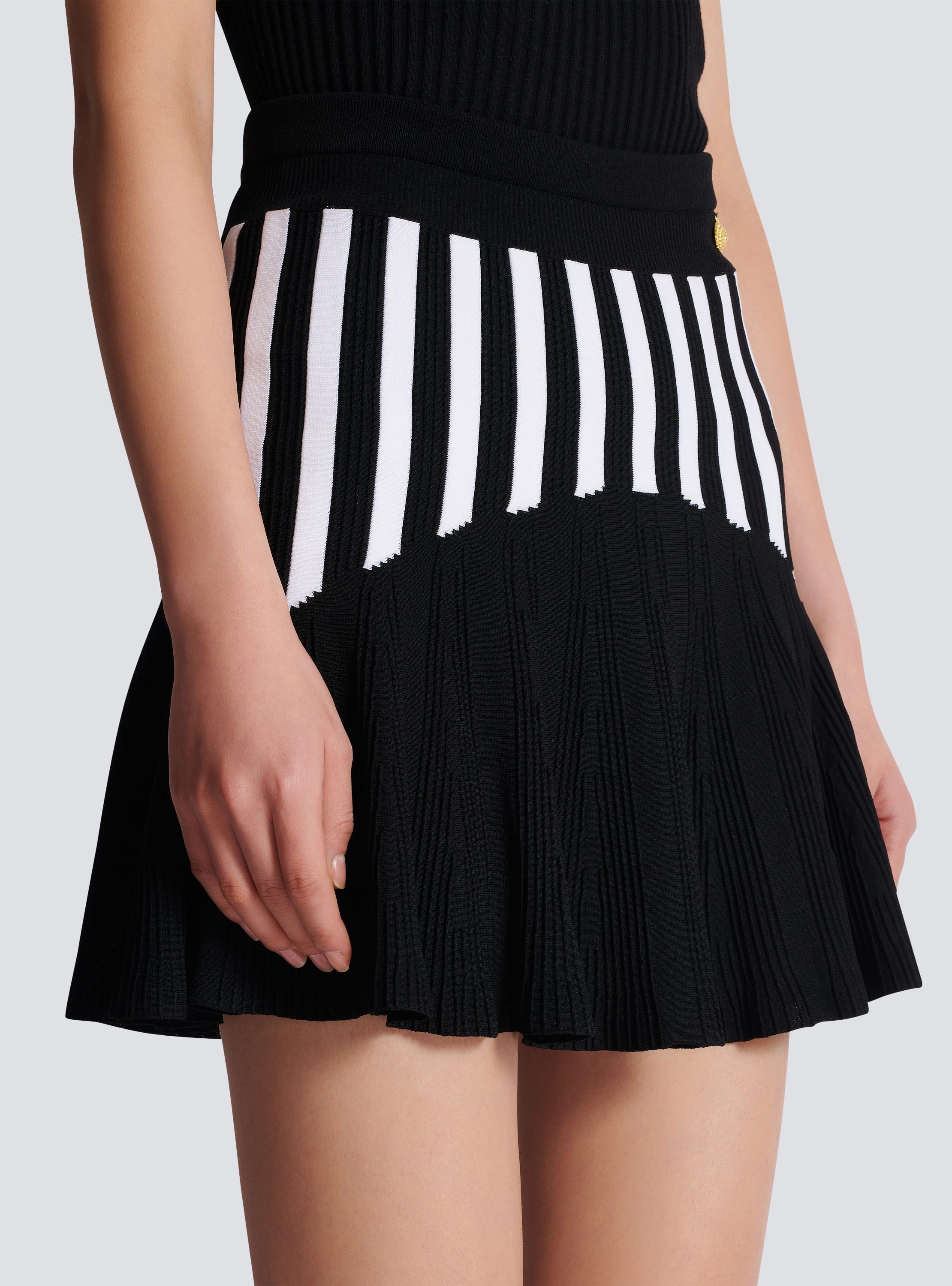 Pleated striped knit skirt Product Image