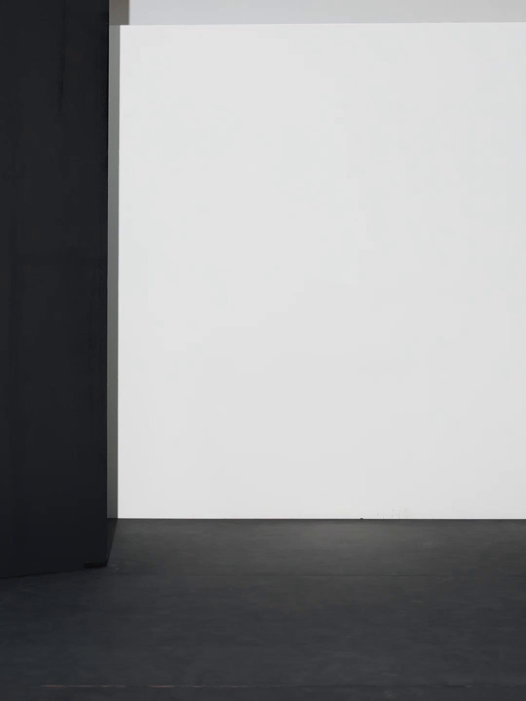 Short dress with button details Product Image