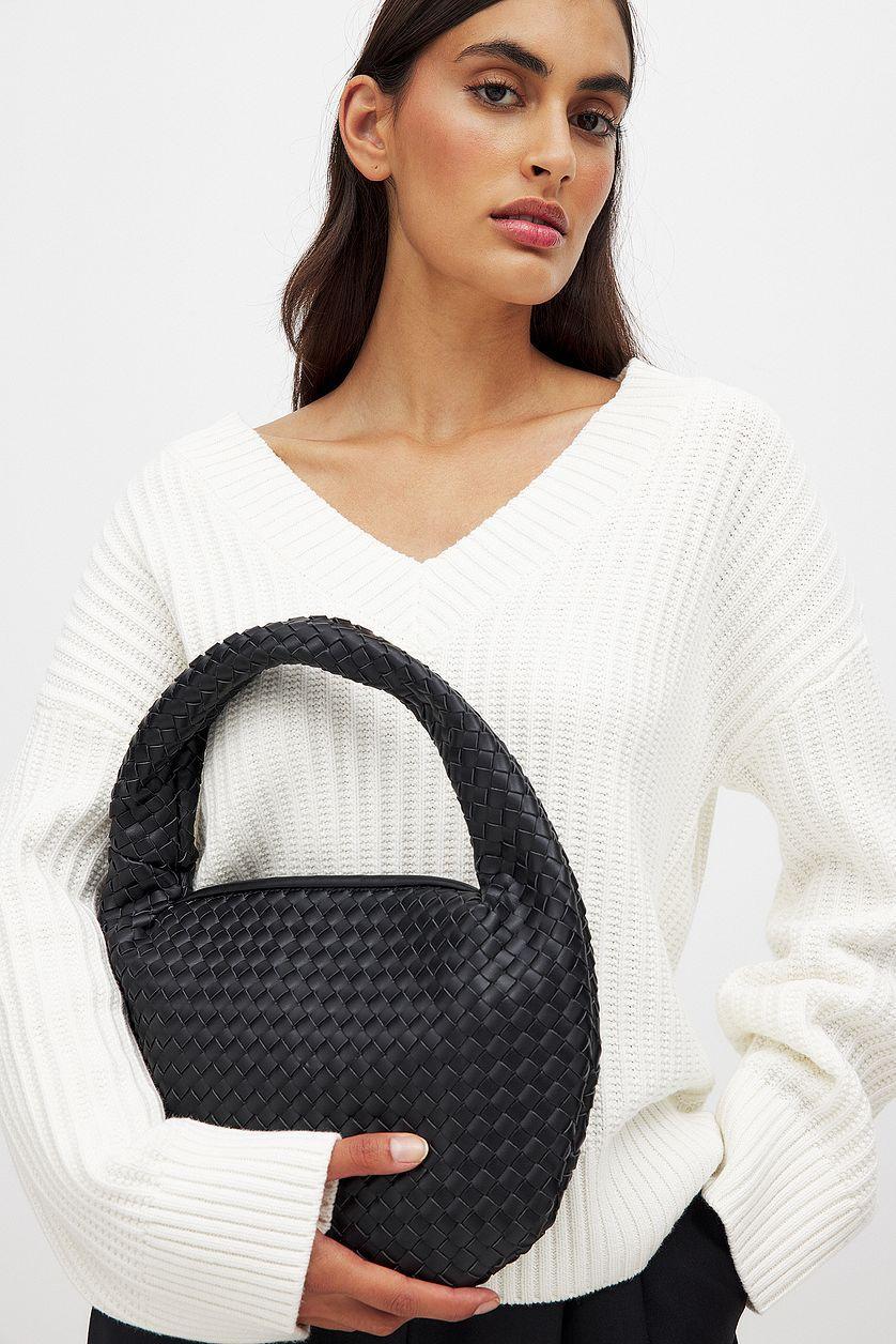 Woven Rounded Shoulder Bag Product Image