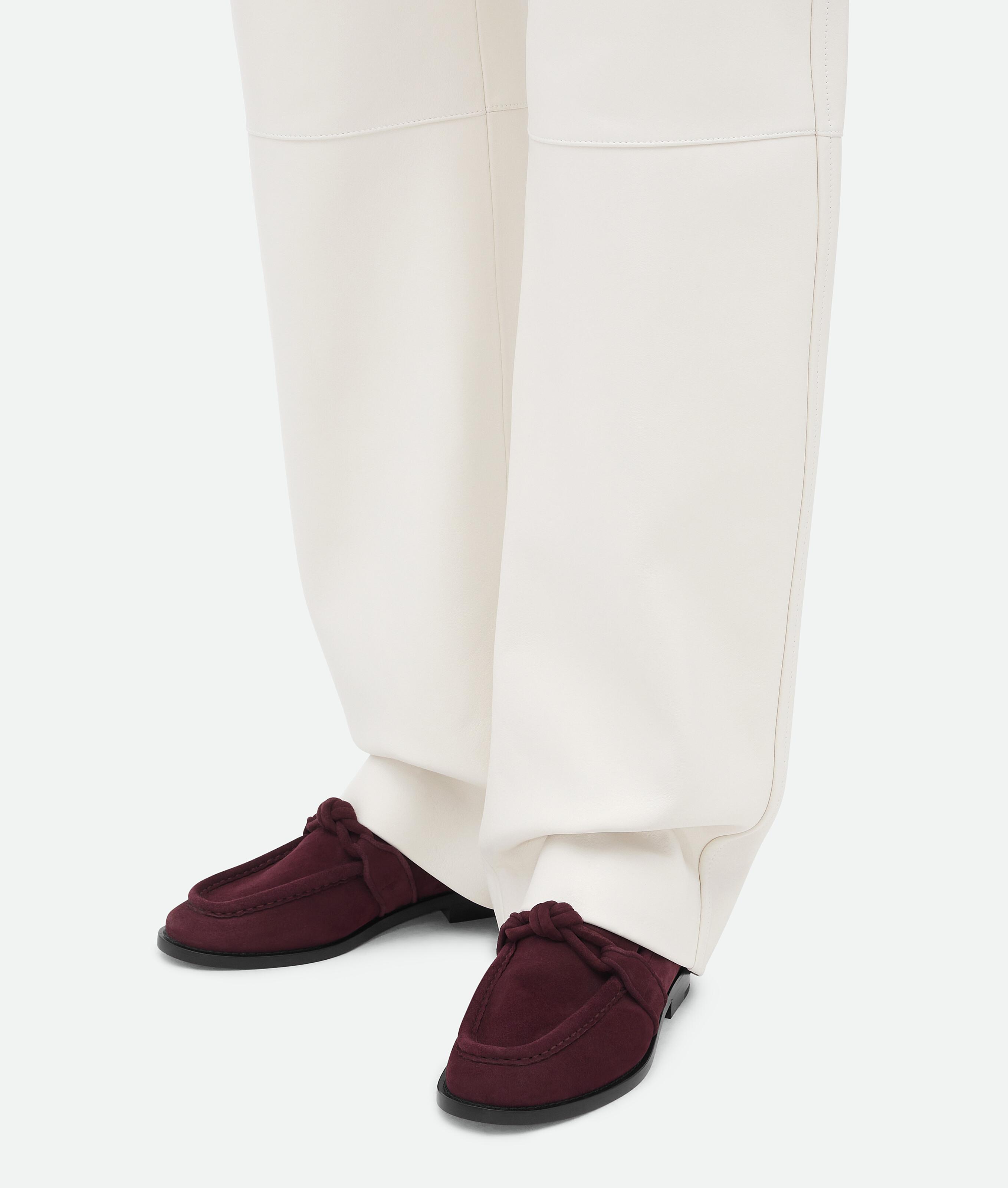 BOTTEGA VENETA Mocassin Astaire In Burgundy Product Image