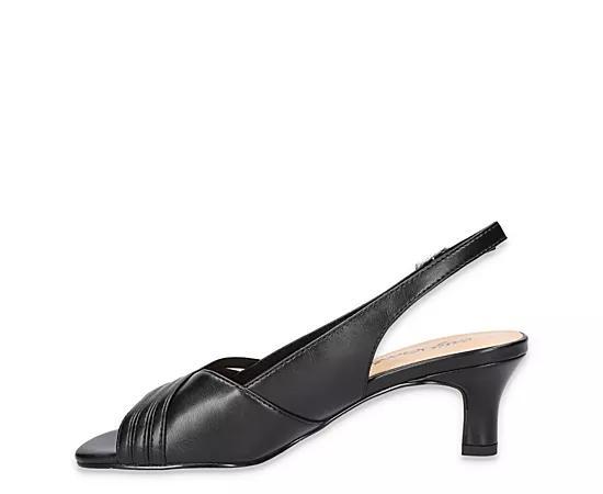 Easy Street Womens Teton Pump Product Image