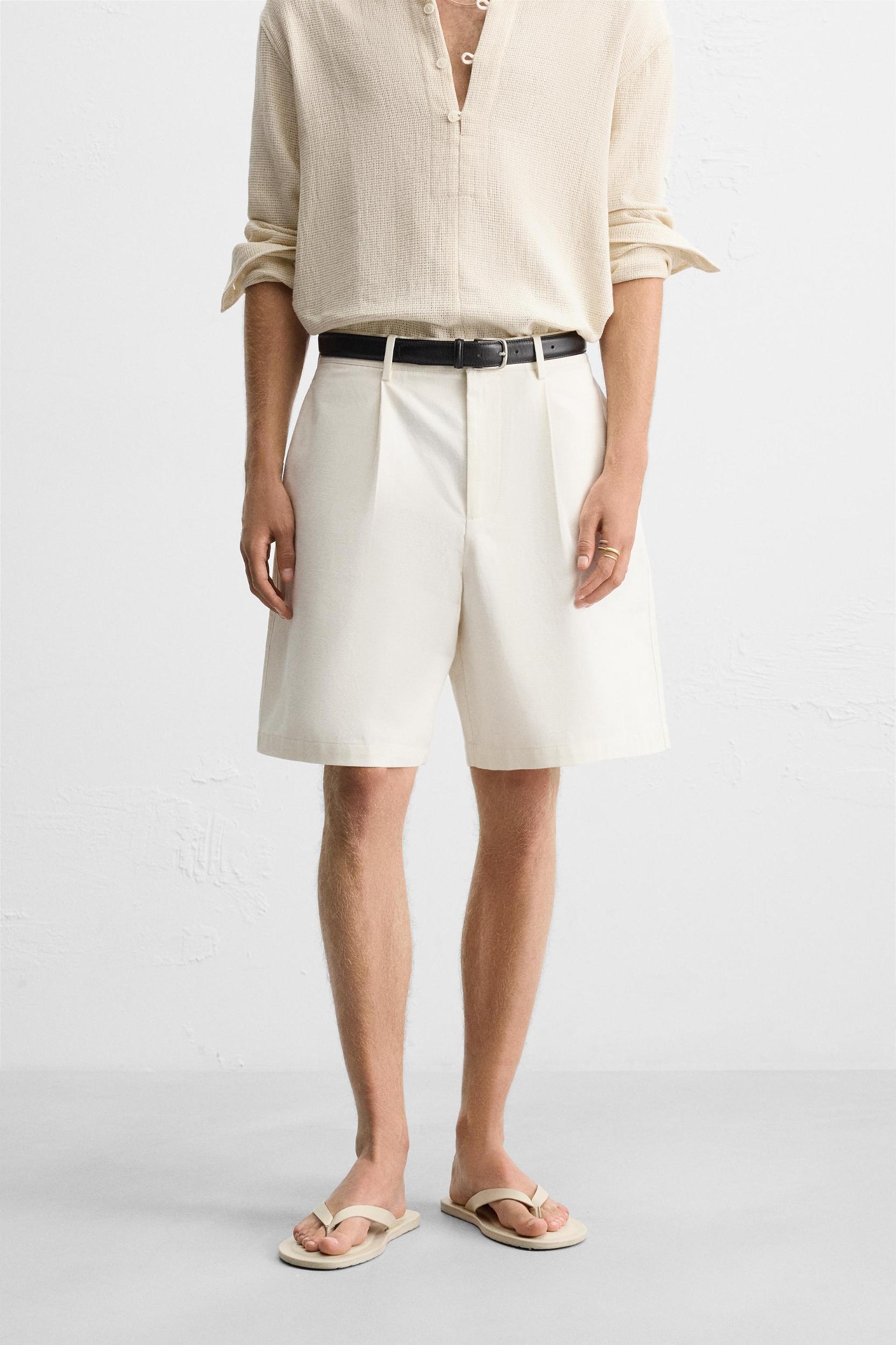 COTTON LINEN PLEATED SHORTS Product Image