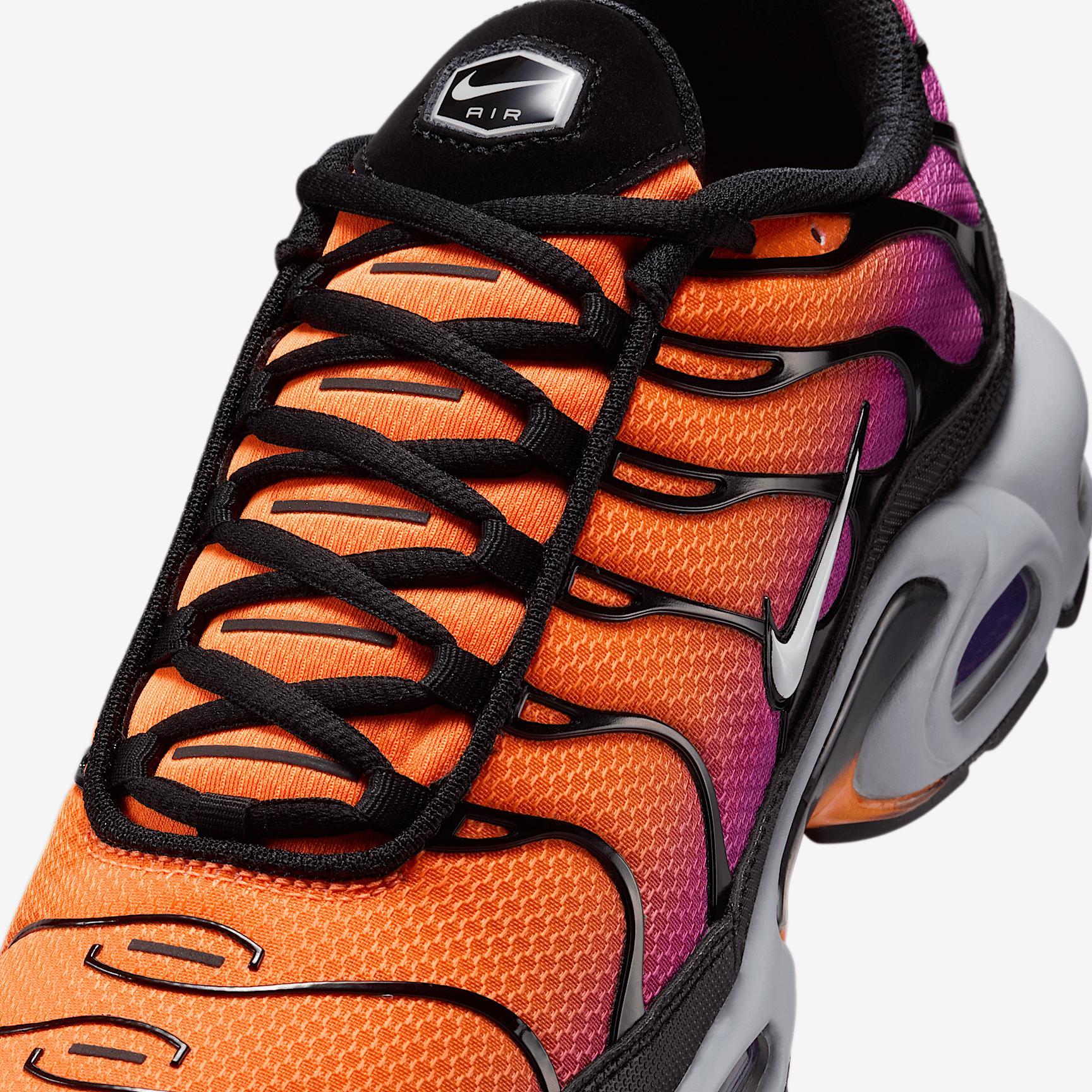 Nike Men's Air Max Plus Shoes Product Image