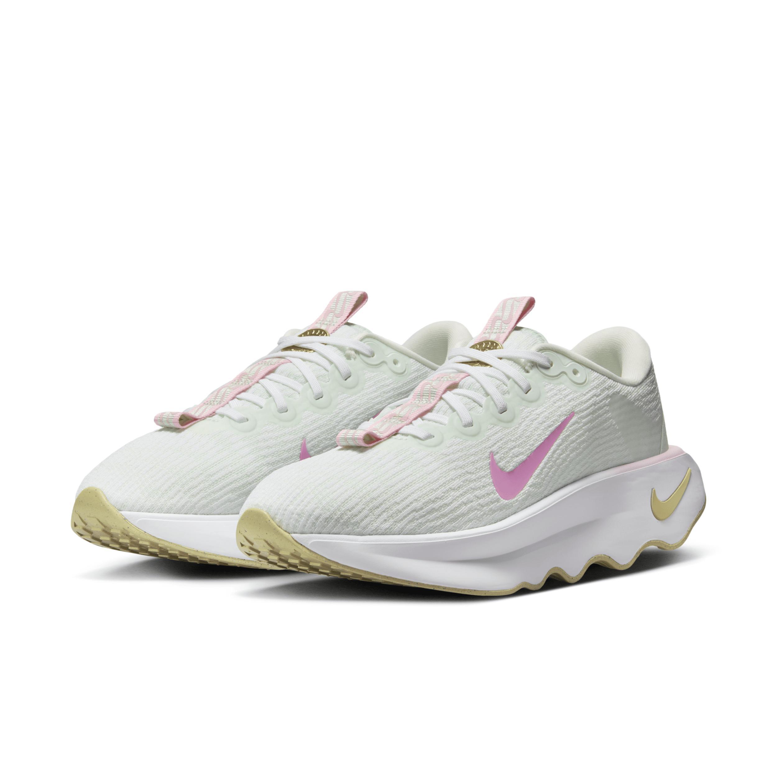 Nike Women's Motiva Walking Shoes Product Image