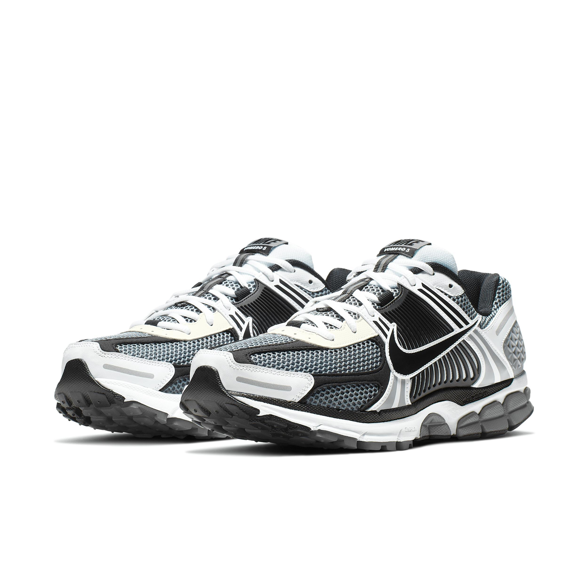 Mens Nike Zoom Vomero 5 Casual Shoes Product Image