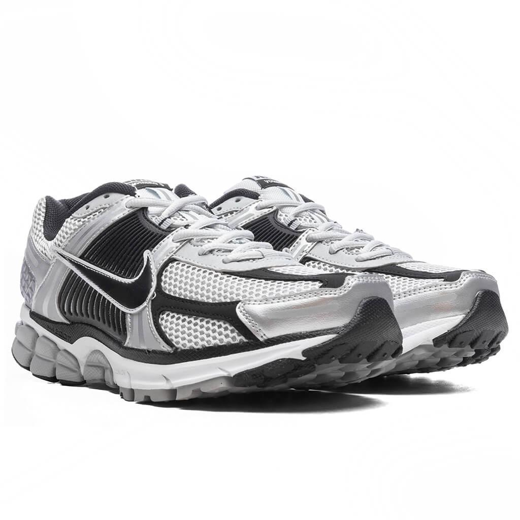 Zoom Vomero 5 - Metallic Silver/Black/Pure Male Product Image