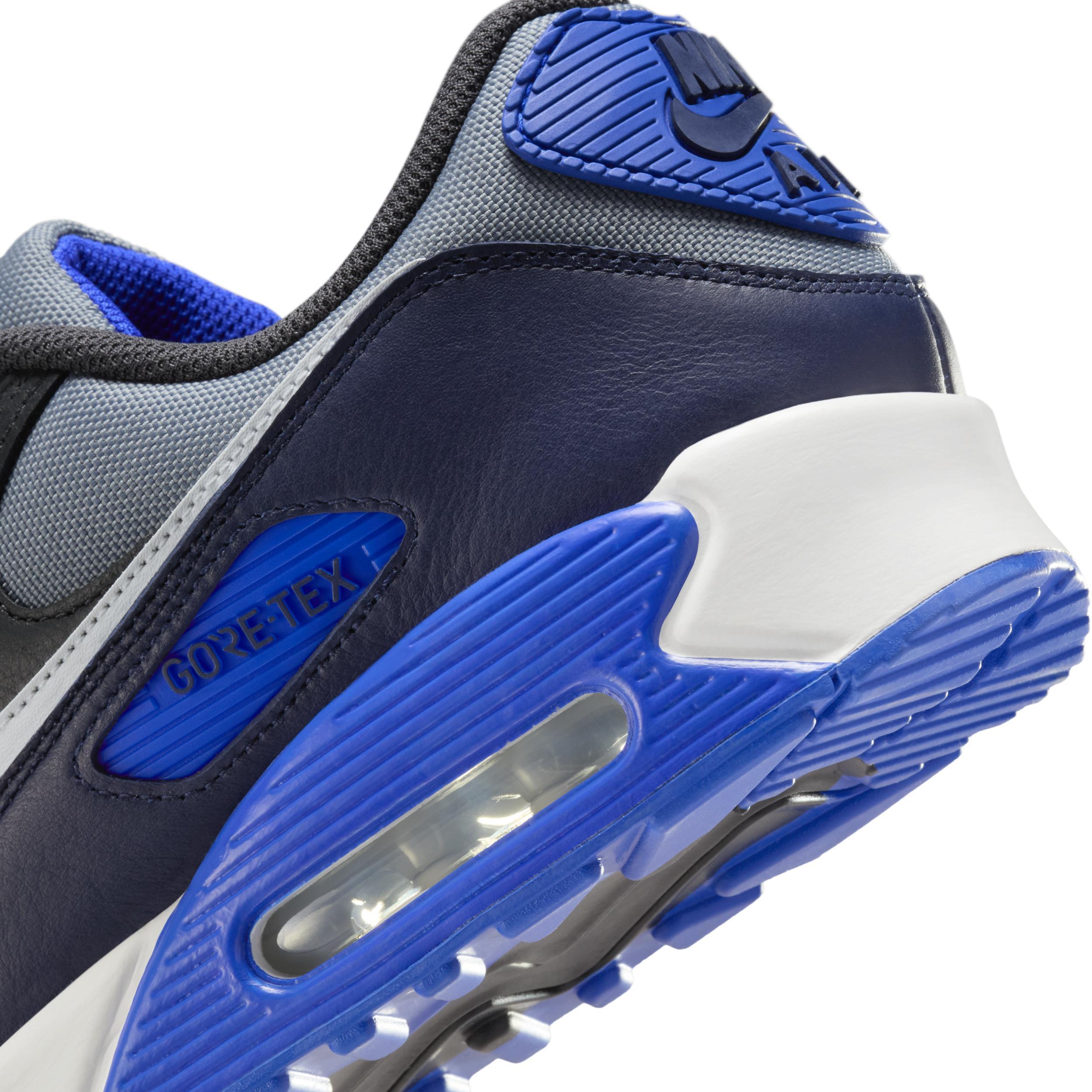 Nike Men's Air Max 90 GORE-TEX Winterized Shoes Product Image