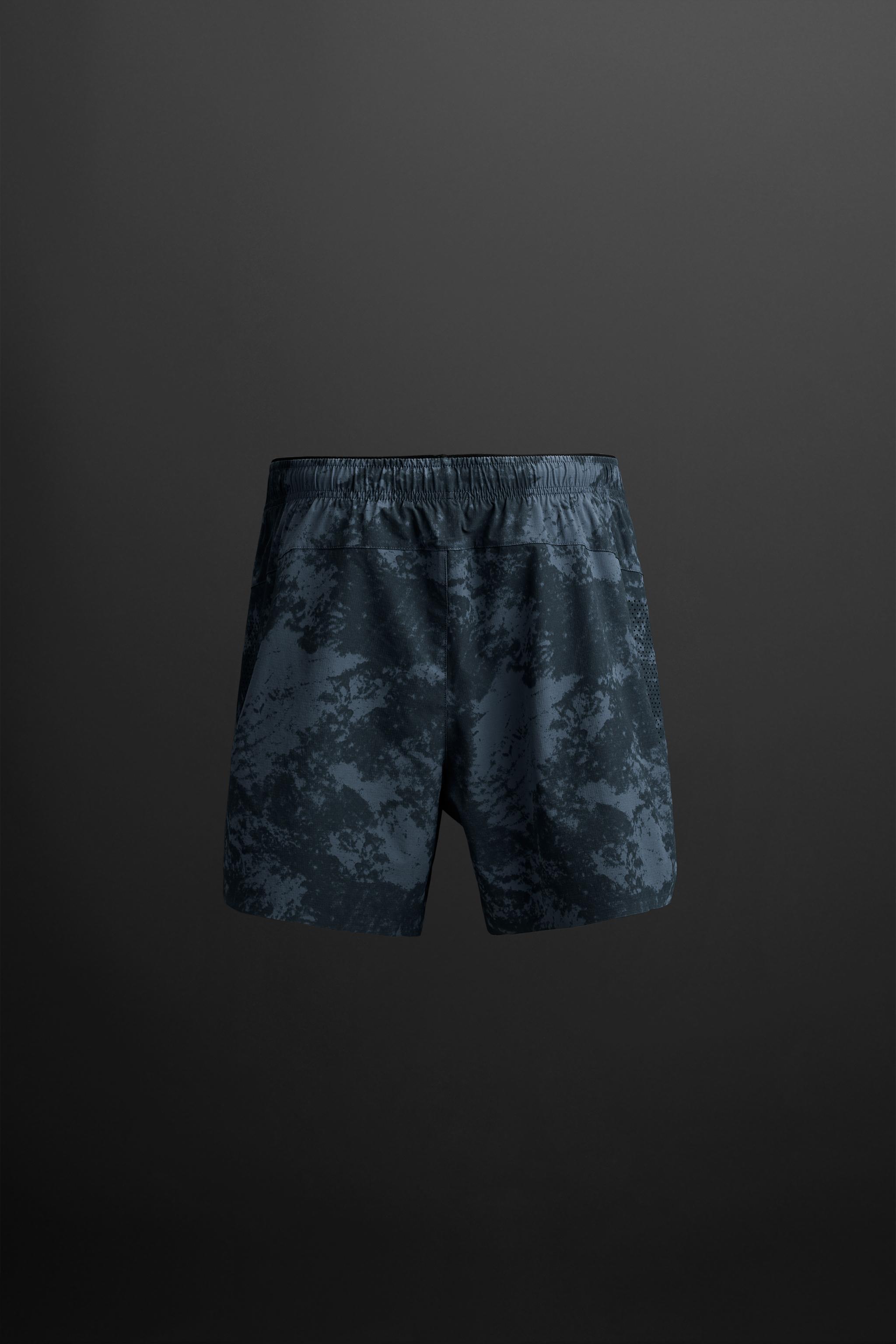 ABSTRACT PRINT TRAINING SHORTS Product Image