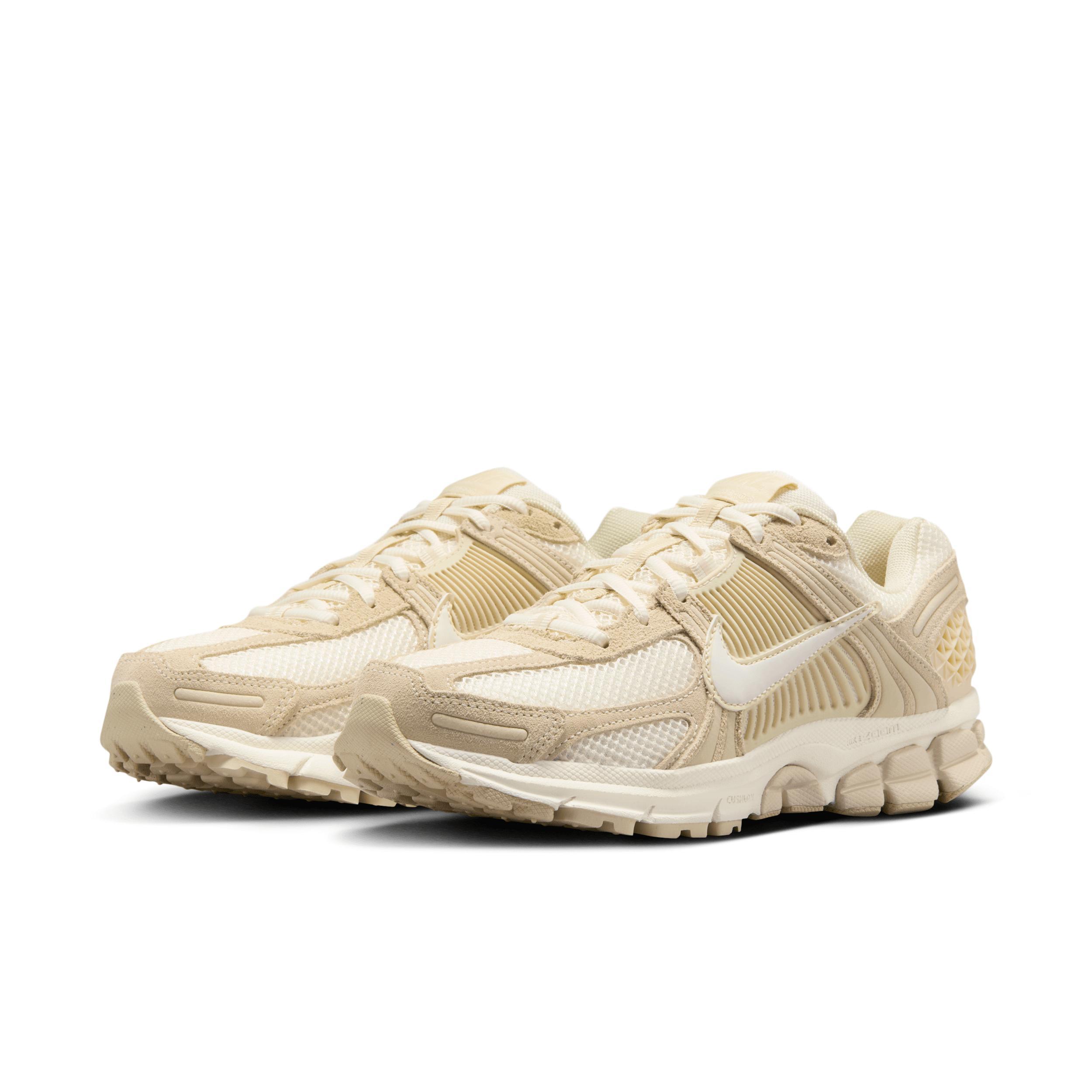 Nike Women's Zoom Vomero 5 Shoes Product Image