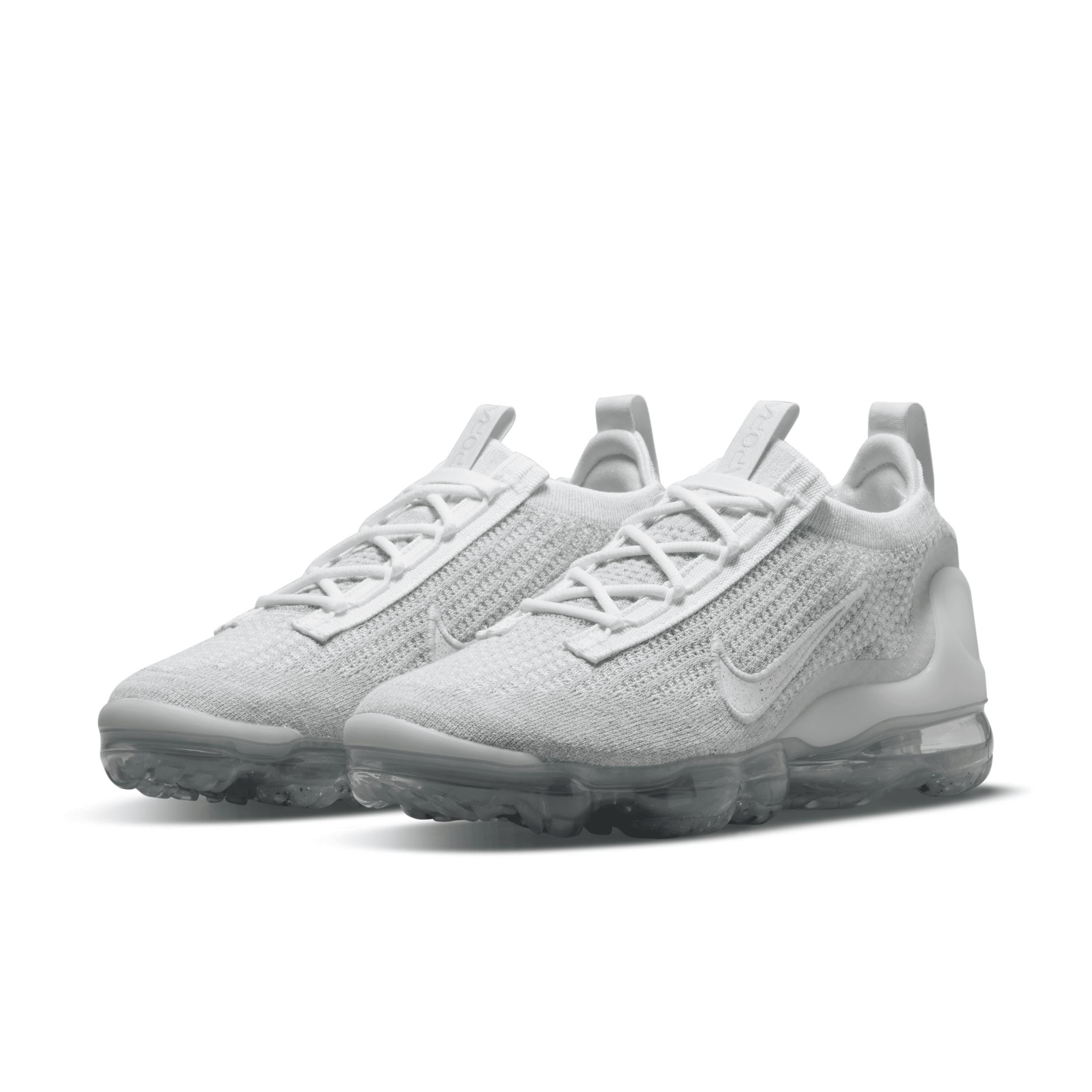 Nike Air Vapormax 2021 FK Women's Shoes Product Image