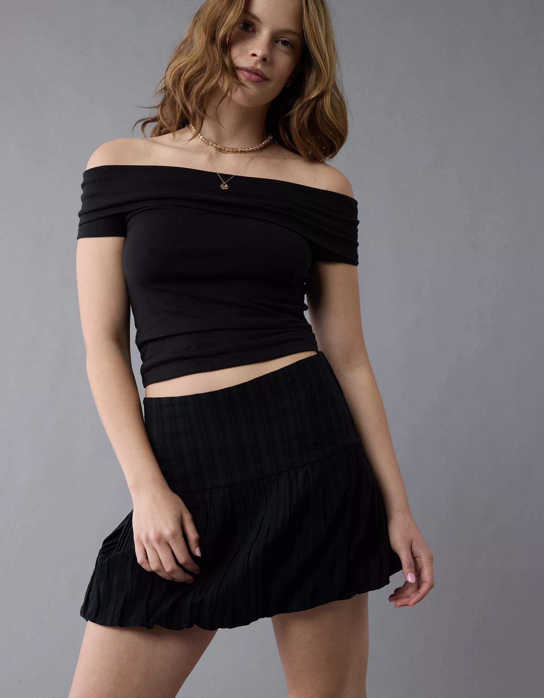 AE High-Waisted Smocked Bubble Skirt Product Image