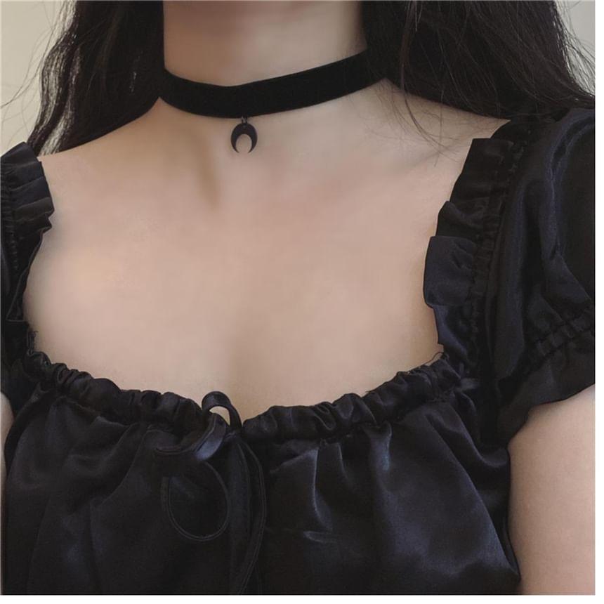 Crescent Choker Product Image