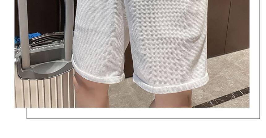 Mid Rise Plain Shorts Product Image