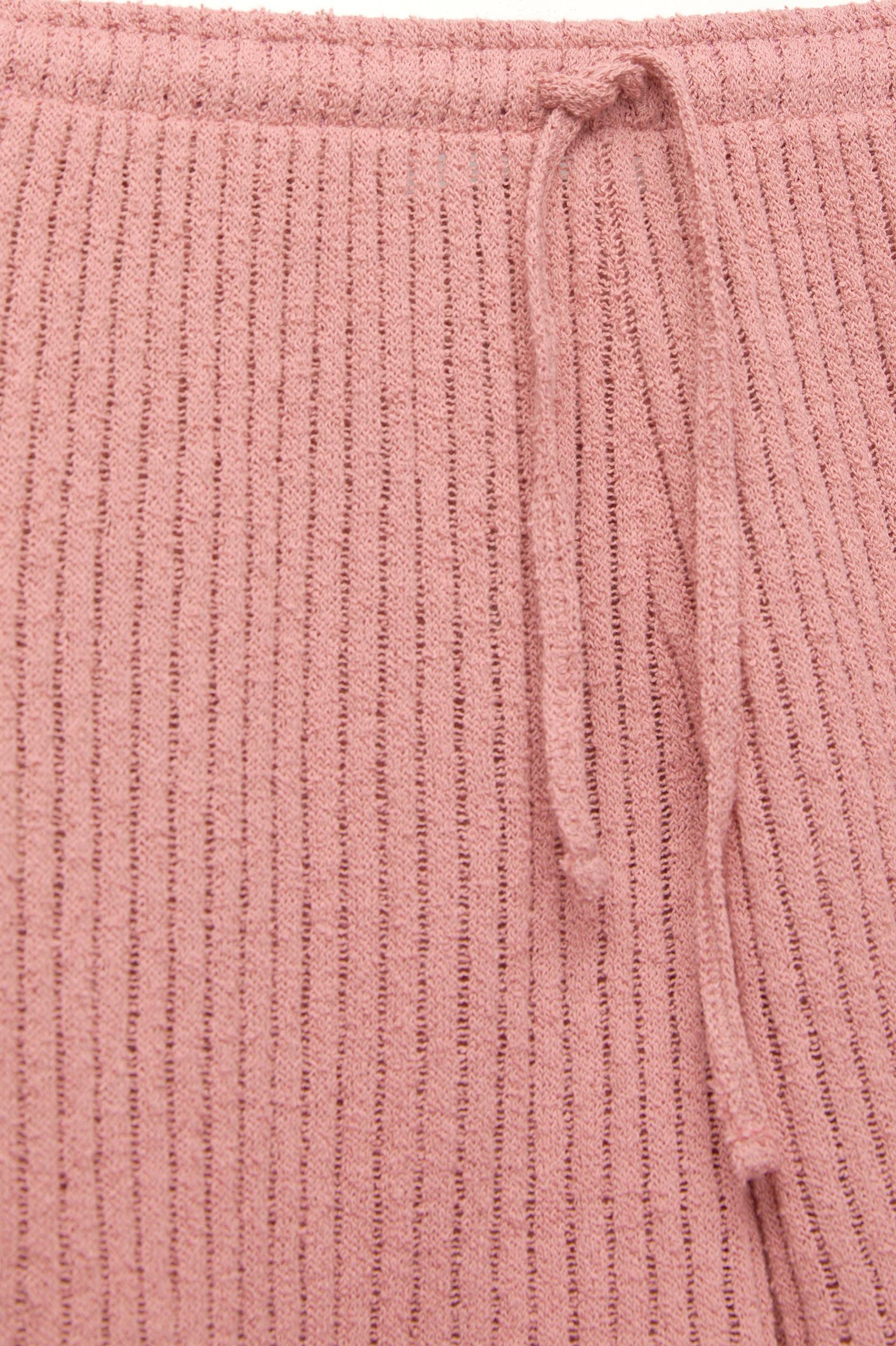 Open-knit shorts Product Image